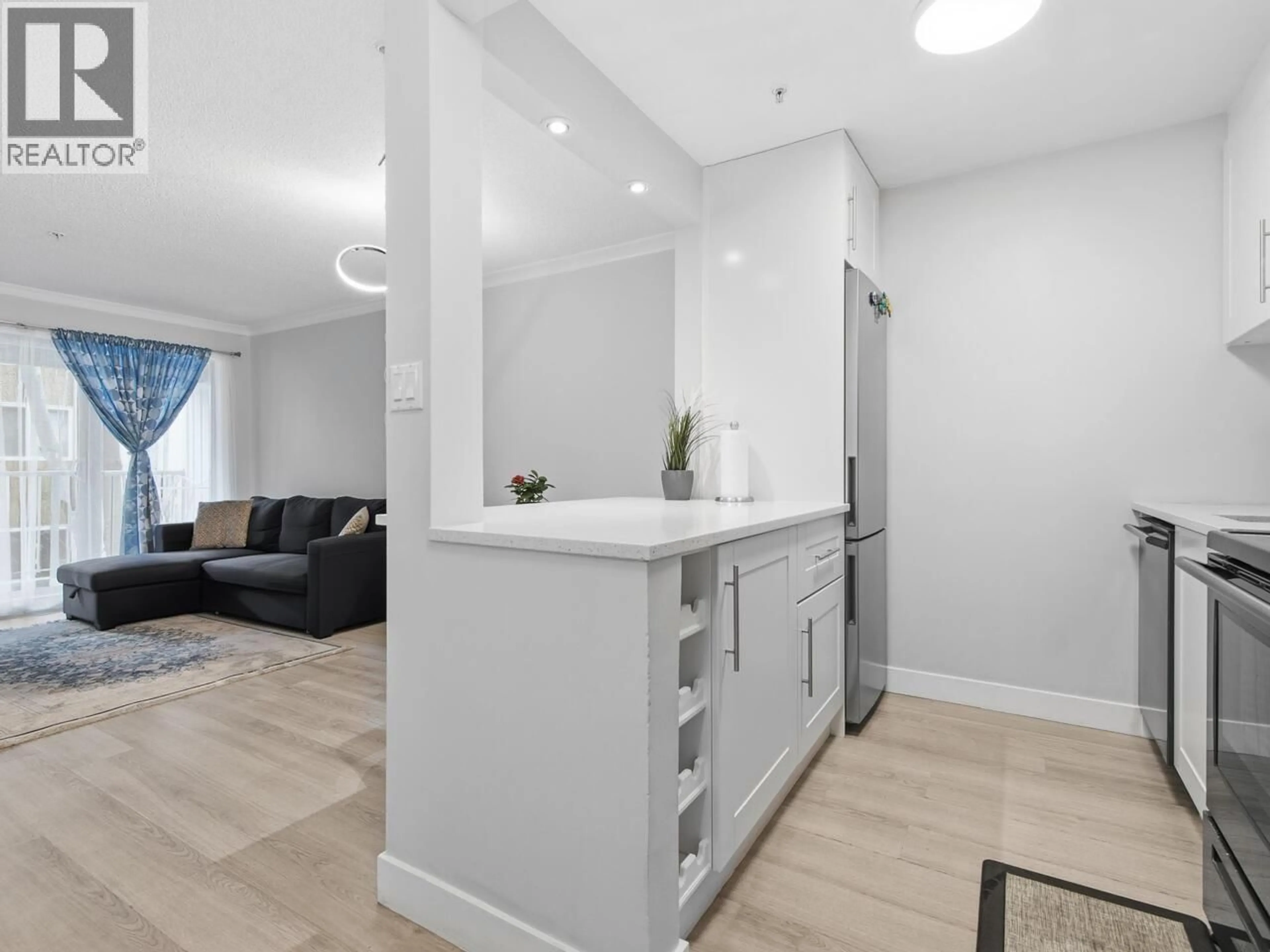 Open concept kitchen, unknown for 410 - 715 ROYAL AVENUE, New Westminster British Columbia V3M5X4