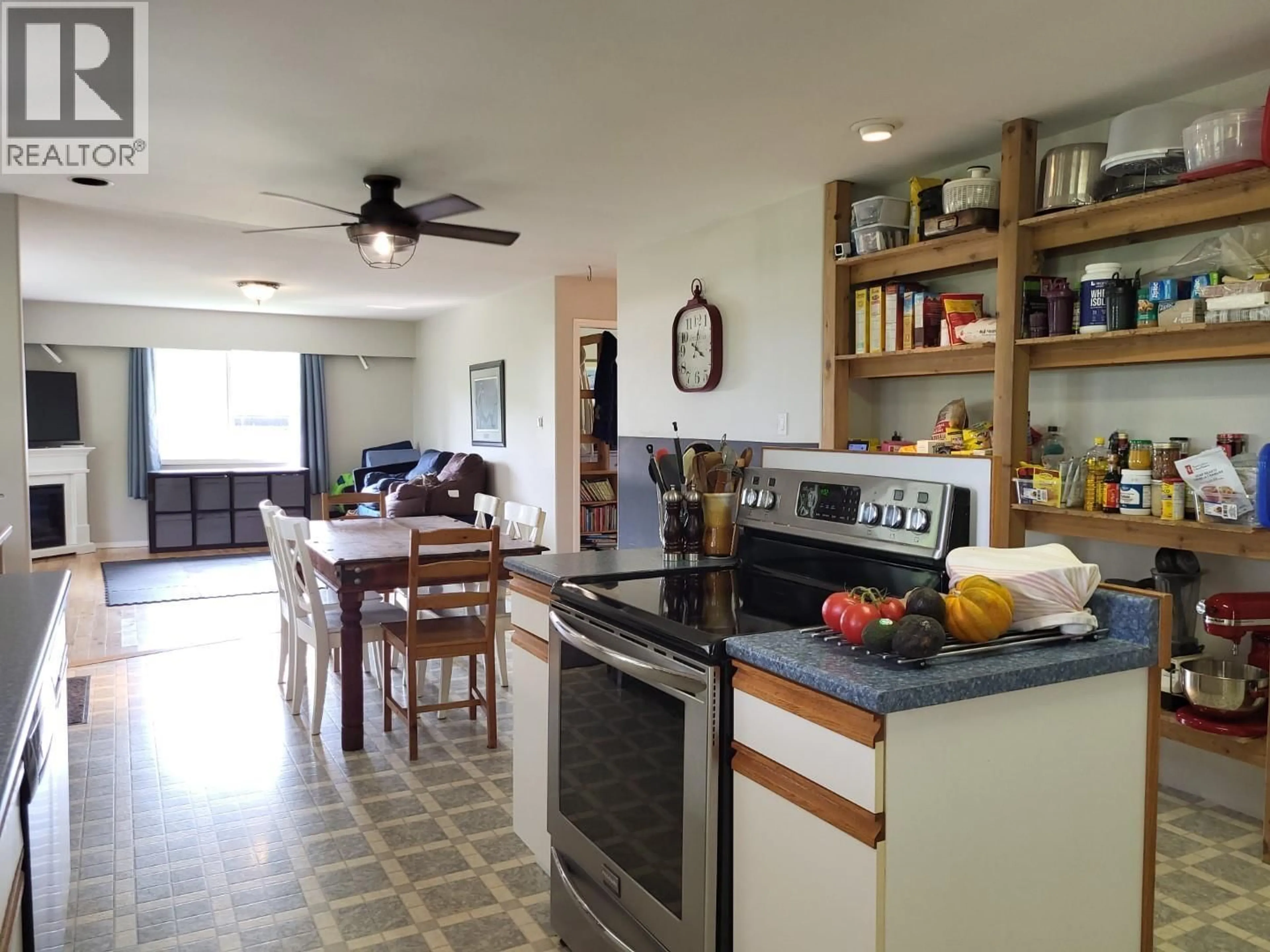 Open concept kitchen, ceramic/tile floor for 2301 KERSLEY-DALE LANDING ROAD, Quesnel British Columbia V2J6L7