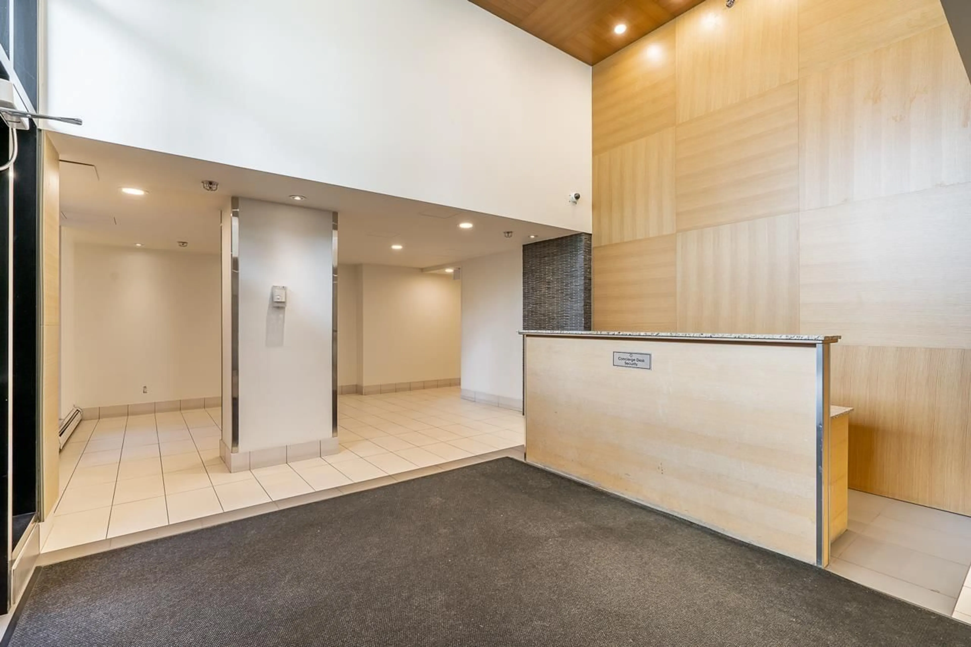 Indoor foyer for 1901 - 13380 108 AVENUE, Surrey British Columbia V3T0E7