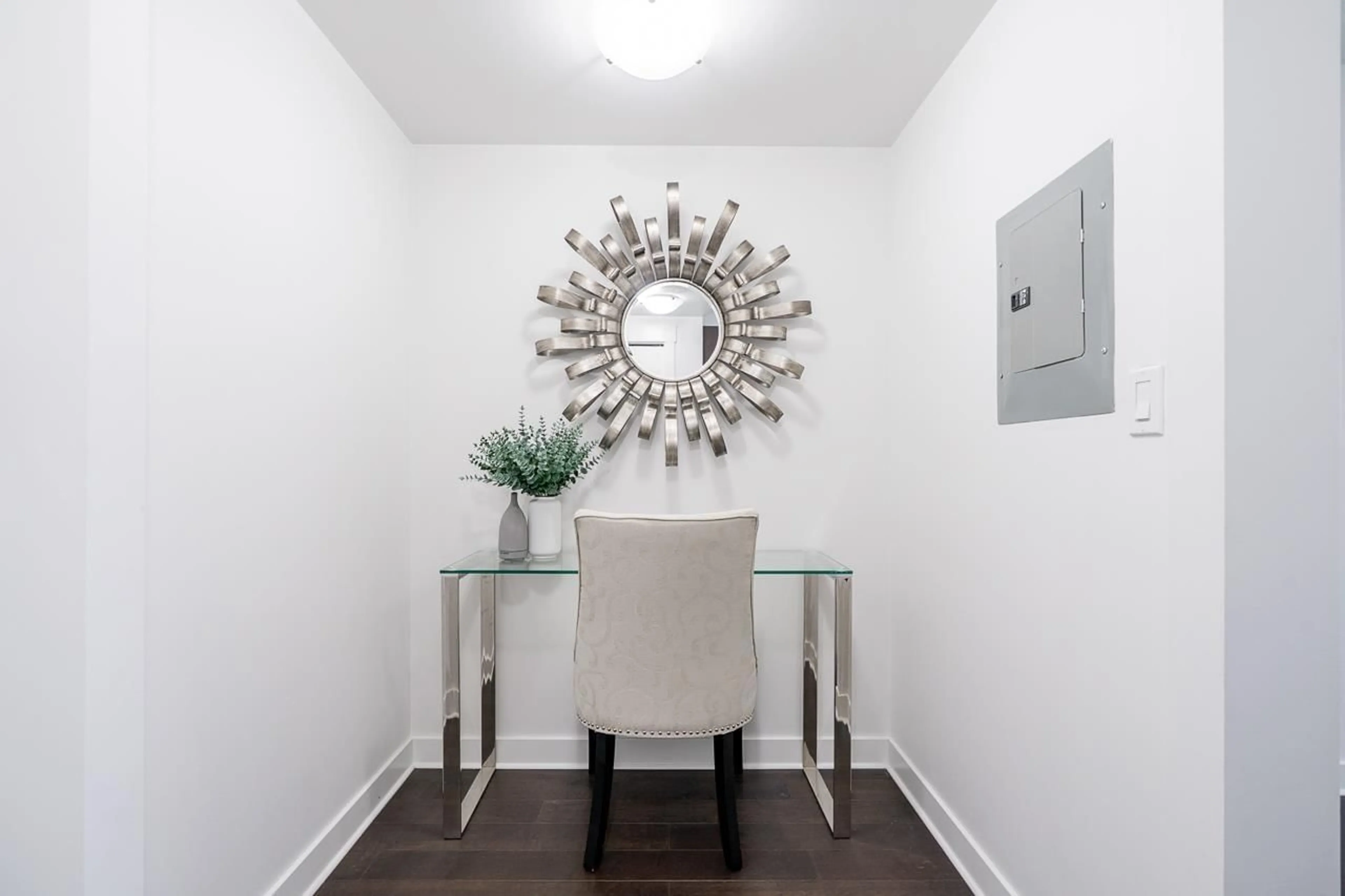 Indoor entryway for 1901 - 13380 108 AVENUE, Surrey British Columbia V3T0E7