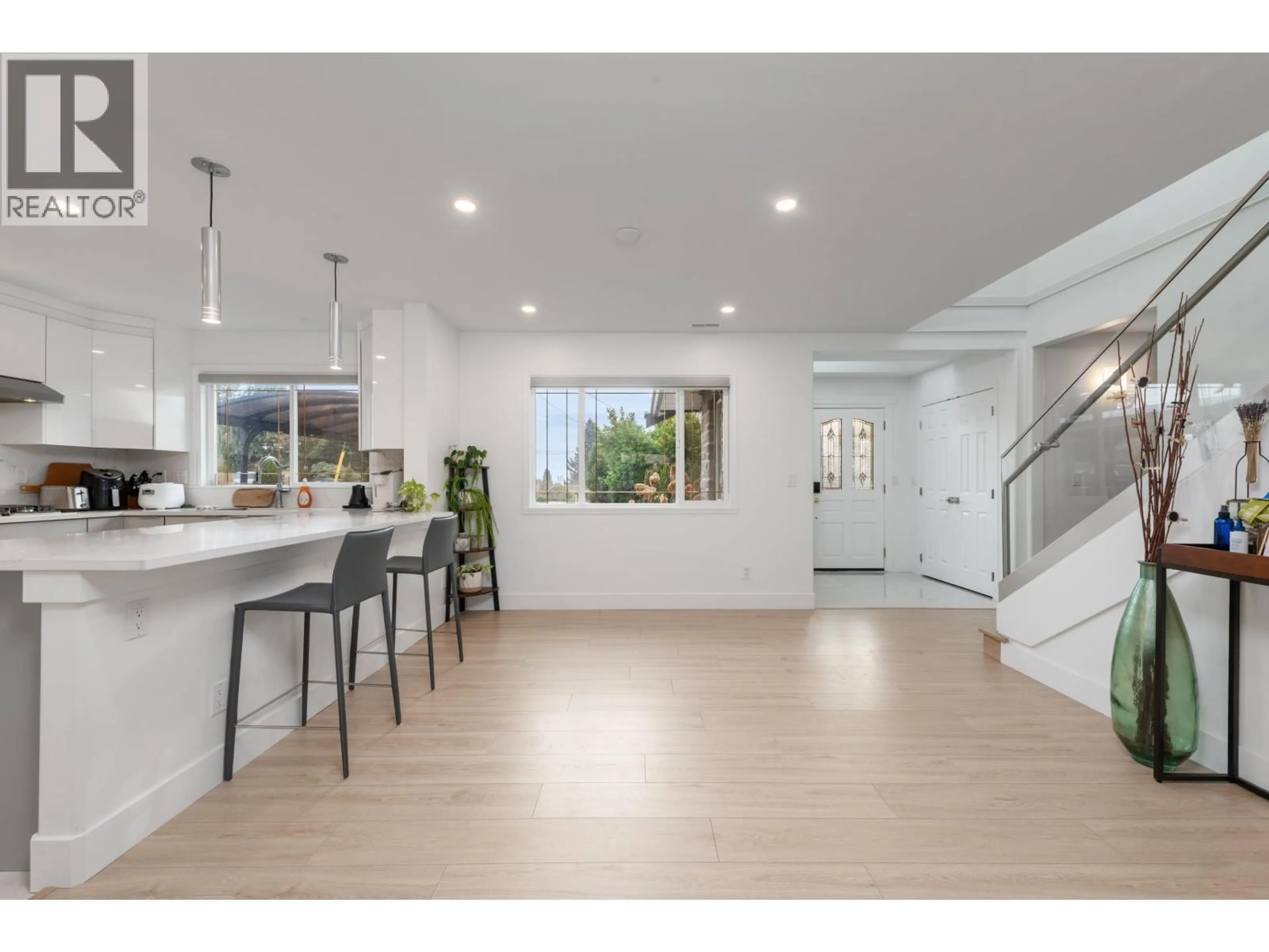 Open concept kitchen, unknown for 103 - 1334 CHARLAND AVENUE, Coquitlam British Columbia V3K3L3