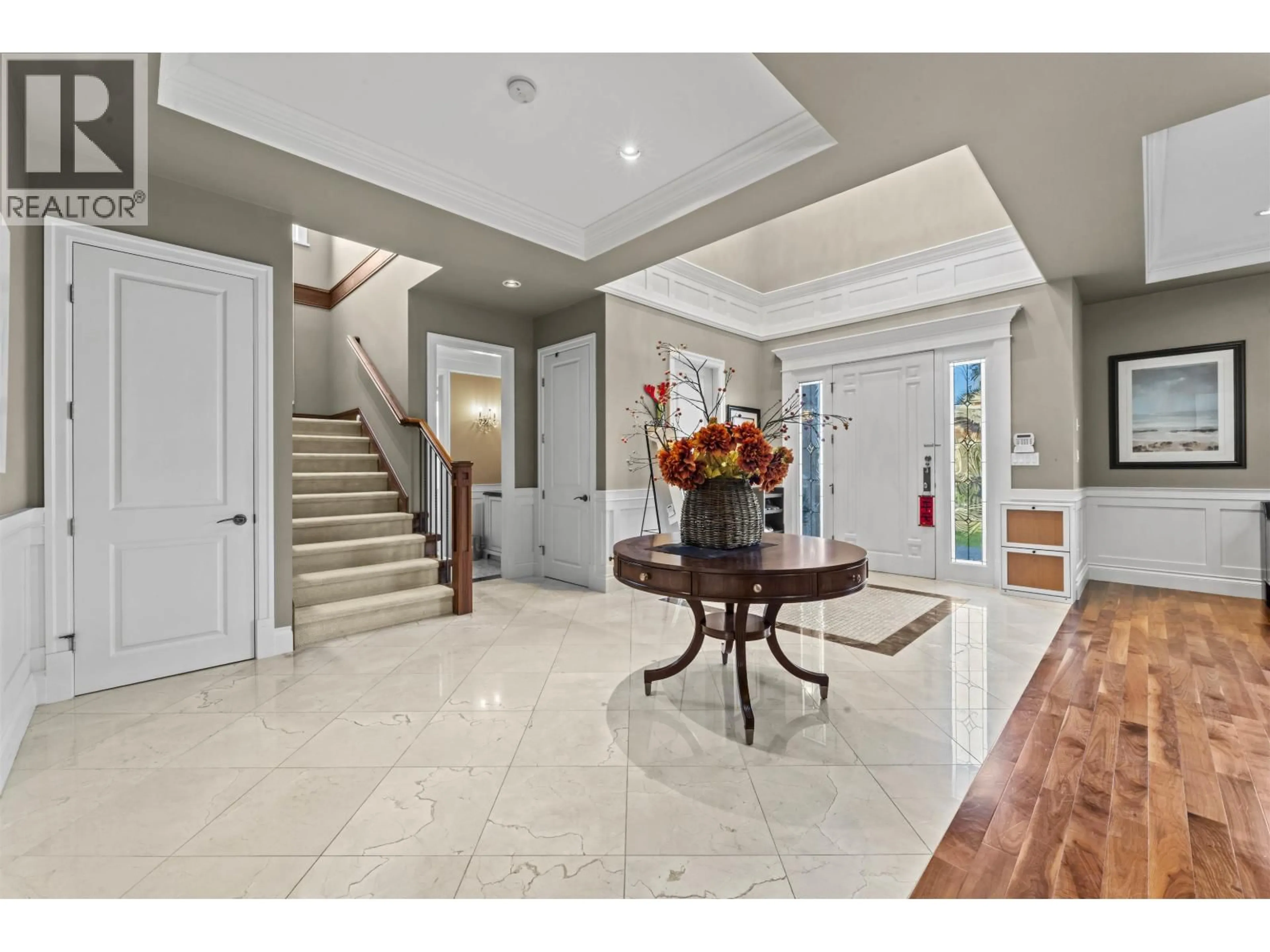 Indoor foyer for 9131 DESMOND ROAD, Richmond British Columbia V7E1P7