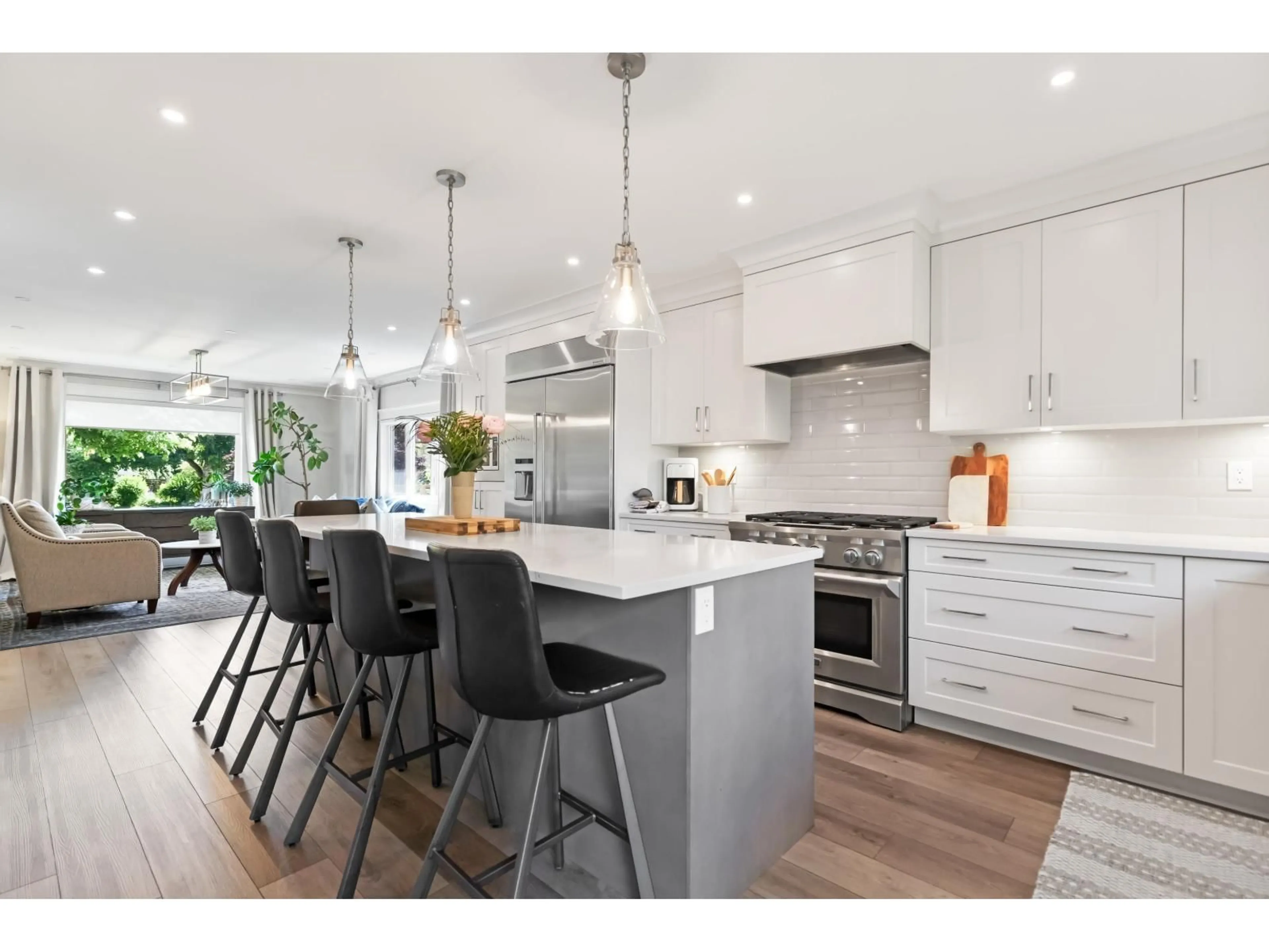 Open concept kitchen, unknown for 1964 158A STREET, Surrey British Columbia V4A8G9