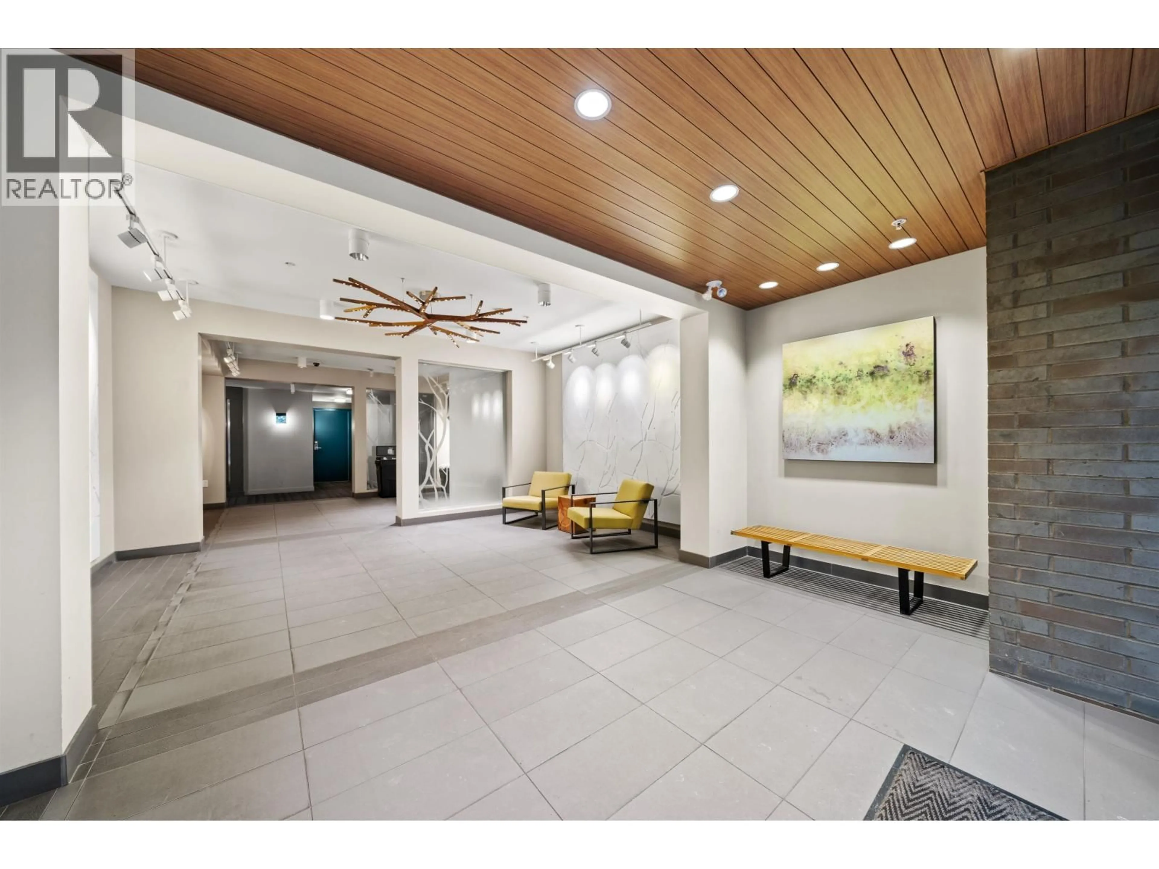 Lobby for 516 - 9250 UNIVERSITY HIGH STREET, Burnaby British Columbia V5A0B3