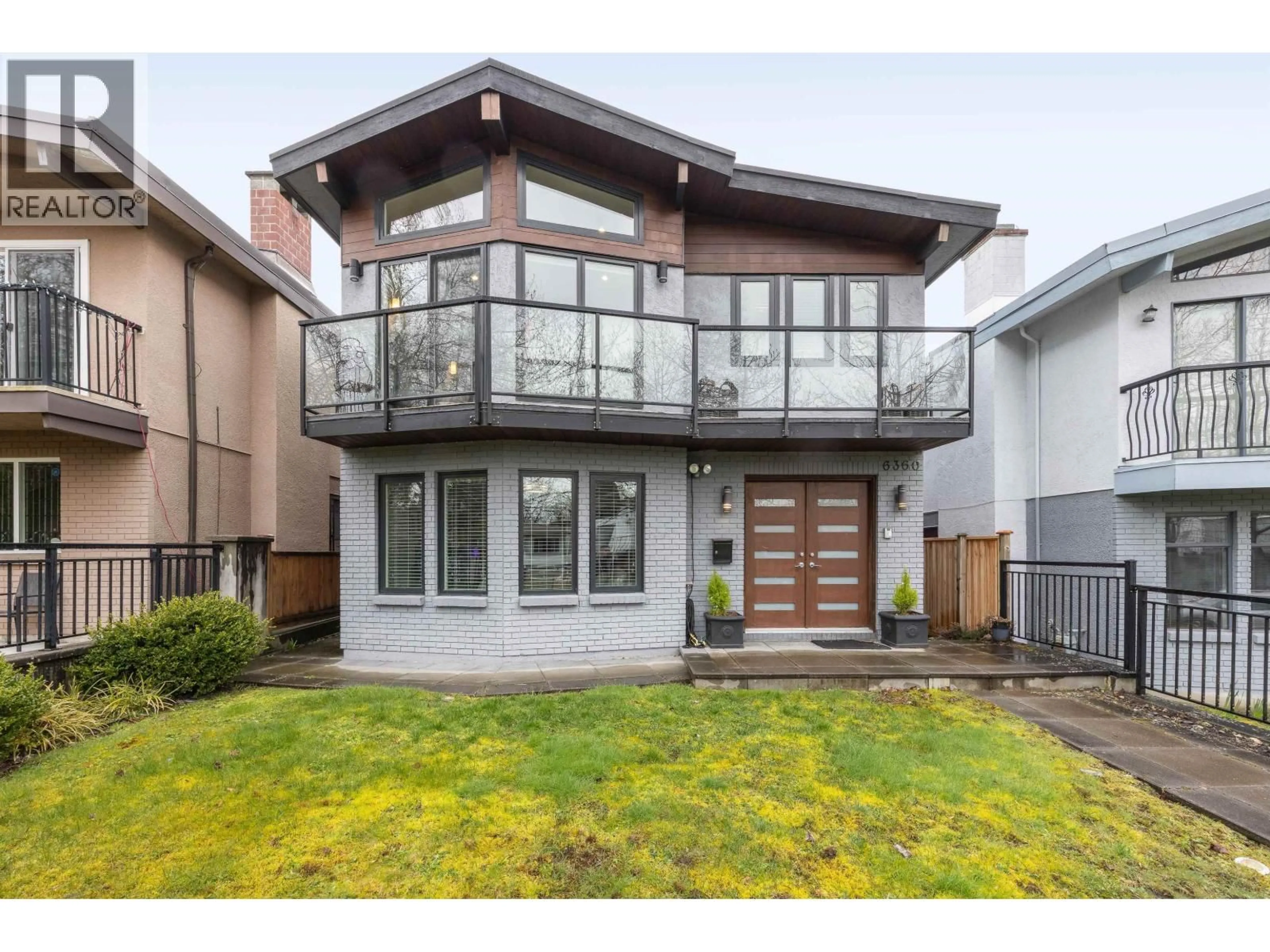 Home with vinyl exterior material, street for 6360 SOPHIA STREET, Vancouver British Columbia V5W2W6
