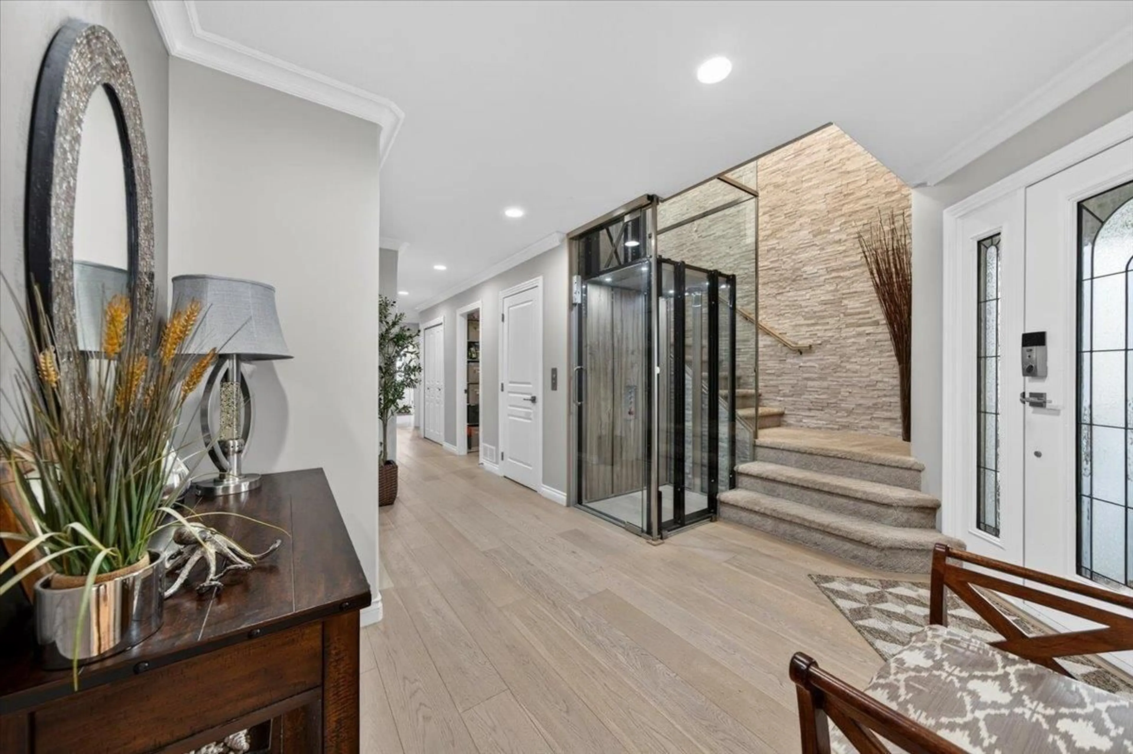 Unknown for 927 KENT STREET, White Rock British Columbia V4B4S9