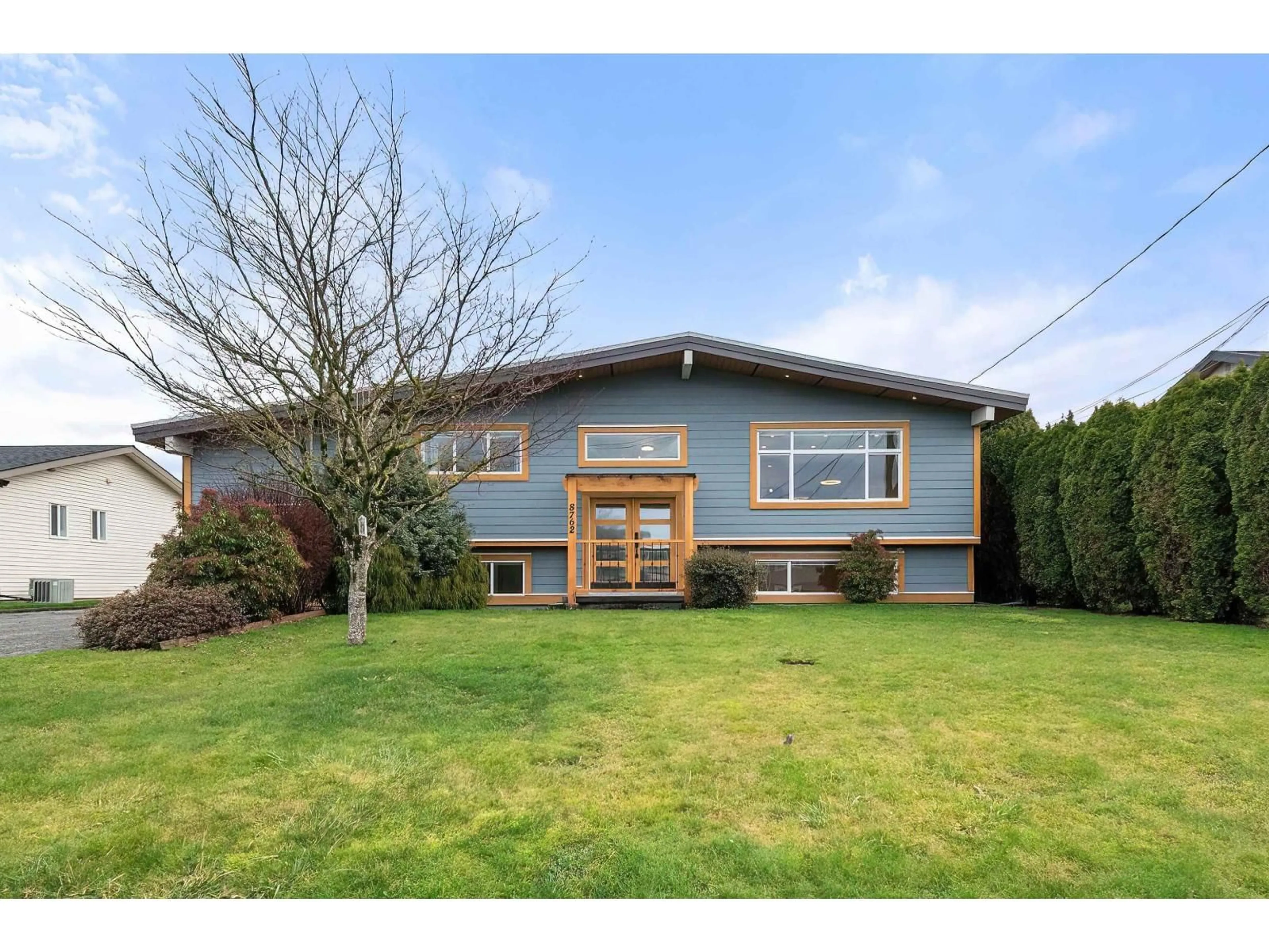 Home with vinyl exterior material, unknown for 8762 BUTCHART STREET, Chilliwack British Columbia V2P5S3