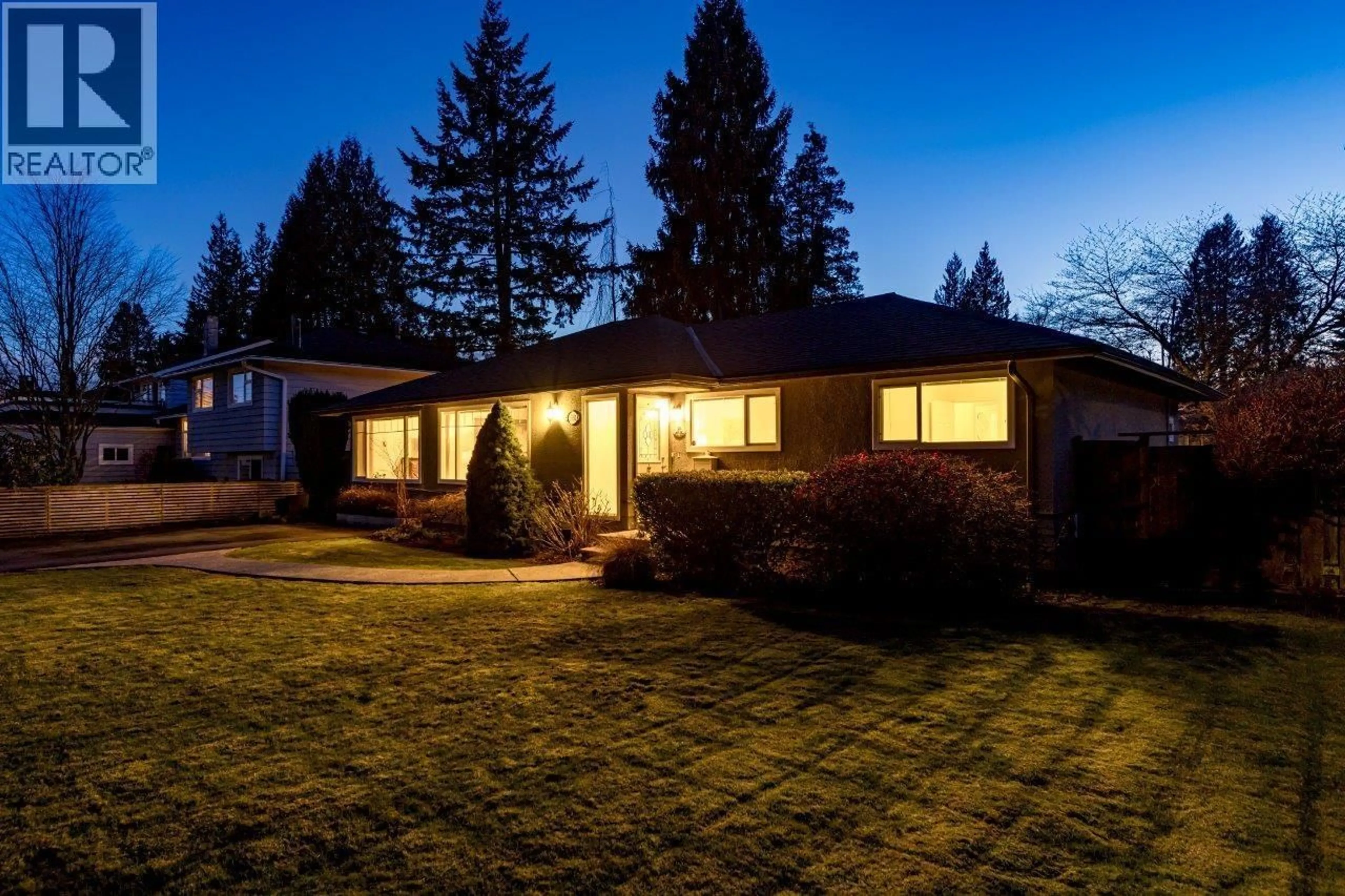 Unknown for 2693 POPLYNN DRIVE, North Vancouver British Columbia V7J2Y1