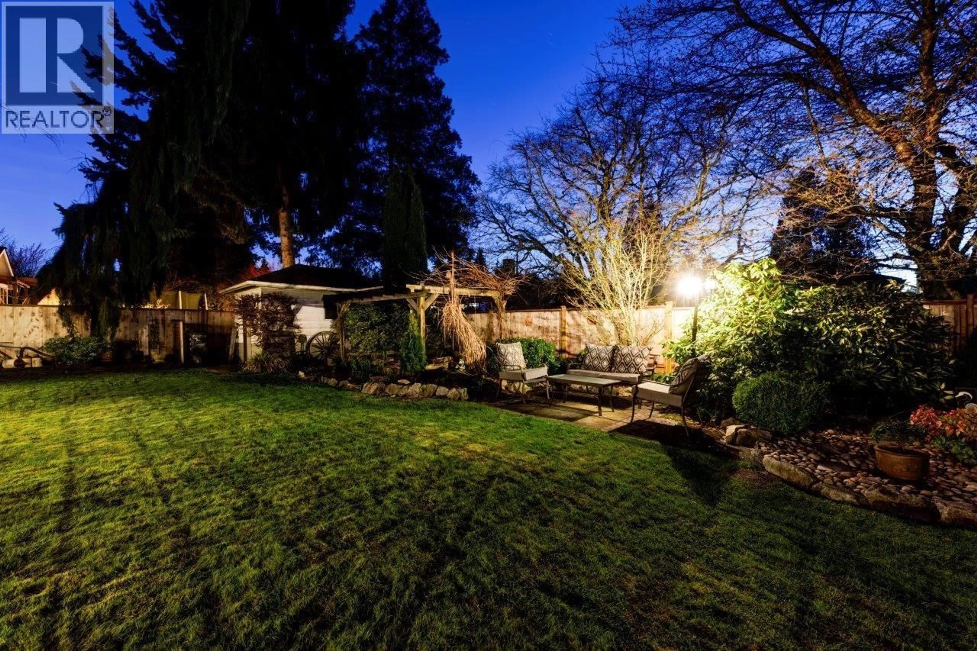 Unknown for 2693 POPLYNN DRIVE, North Vancouver British Columbia V7J2Y1