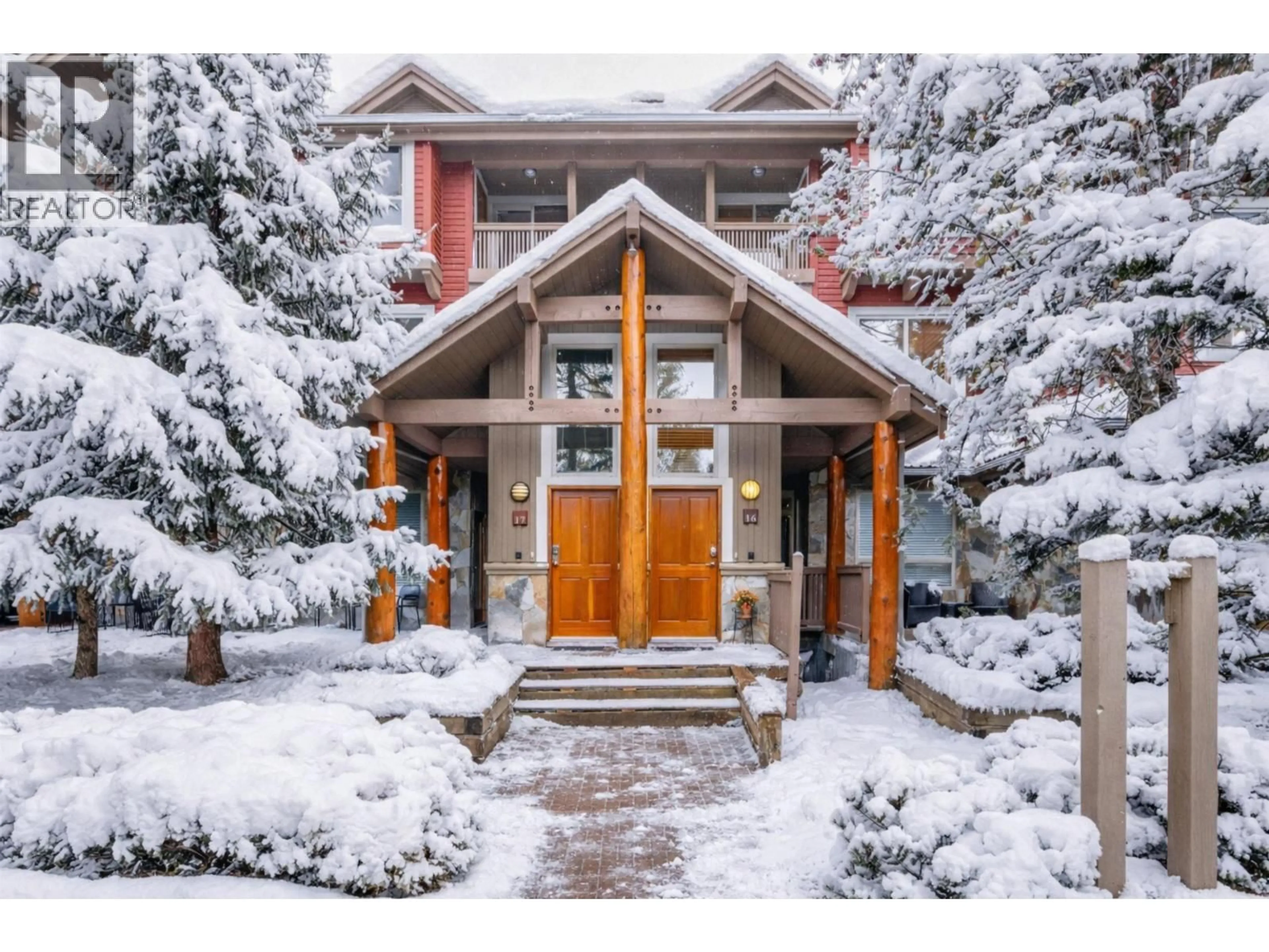 Indoor entryway for 16 - 4385 NORTHLANDS BOULEVARD, Whistler British Columbia V8E1C5