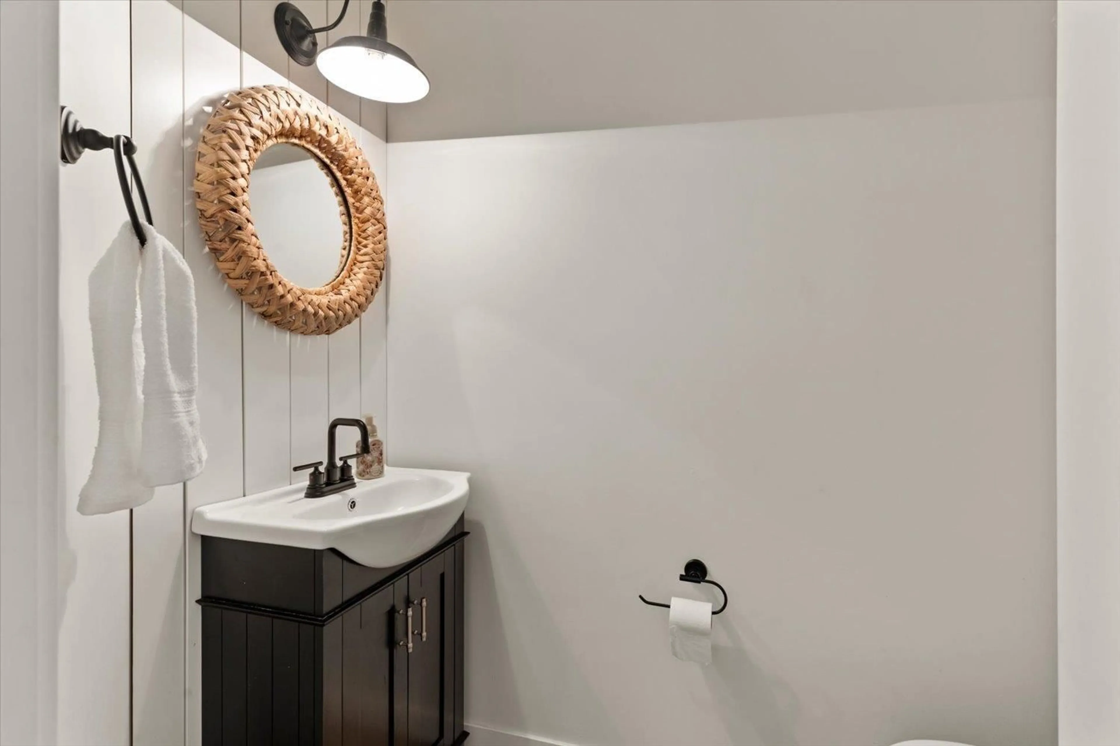 Unknown for 38 - 46360 VALLEYVIEW ROAD, Chilliwack British Columbia V2R5L7