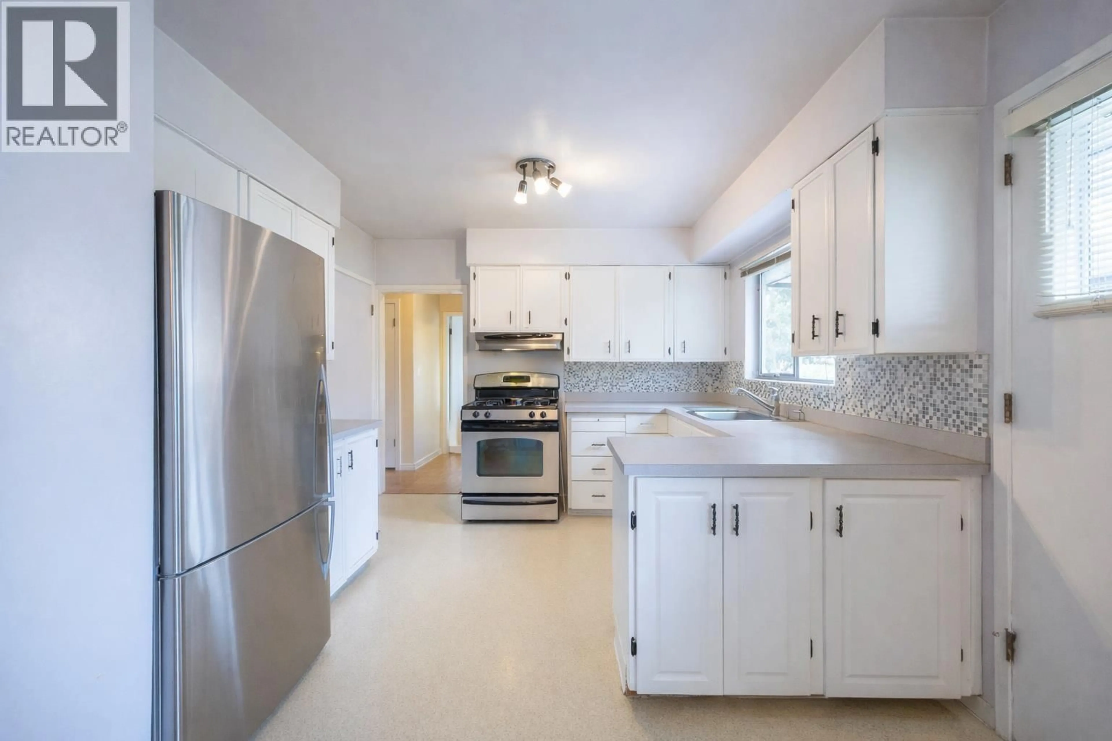 Unknown for 7620 FORMBY STREET, Burnaby British Columbia V5E2G2