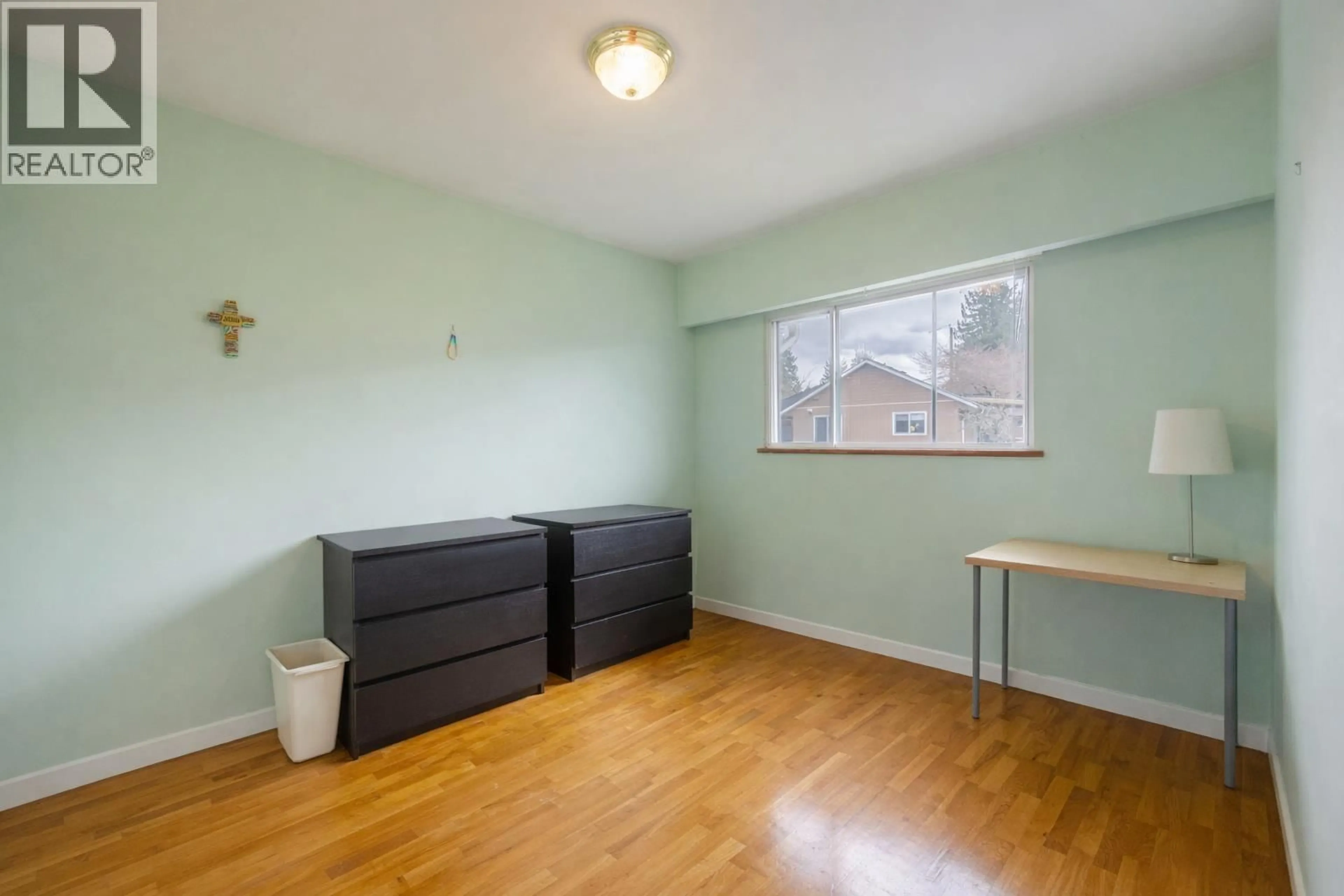 Unknown for 7620 FORMBY STREET, Burnaby British Columbia V5E2G2