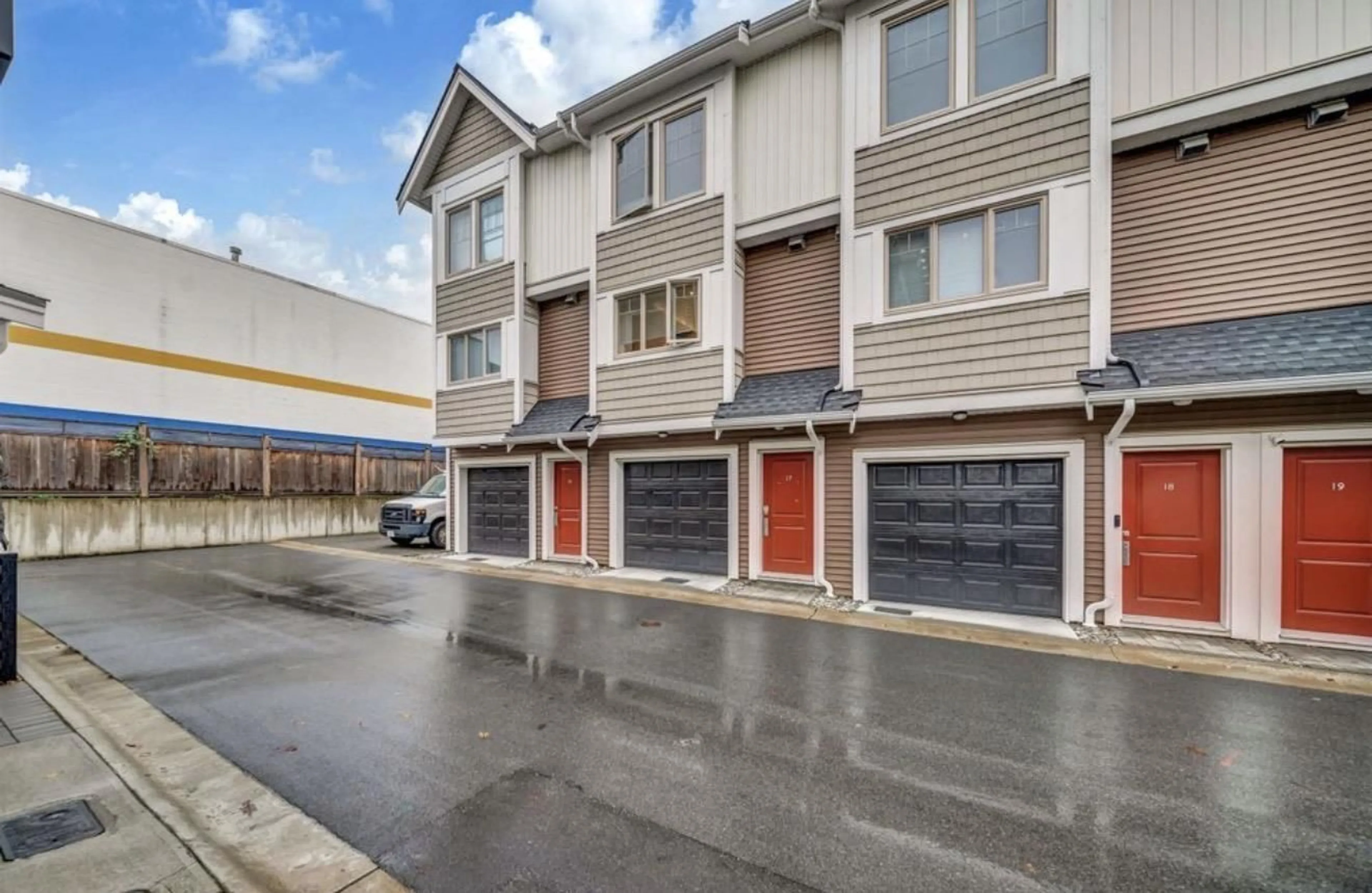 Unknown for 17 - 2799 ALLWOOD STREET, Abbotsford British Columbia V2T0J2