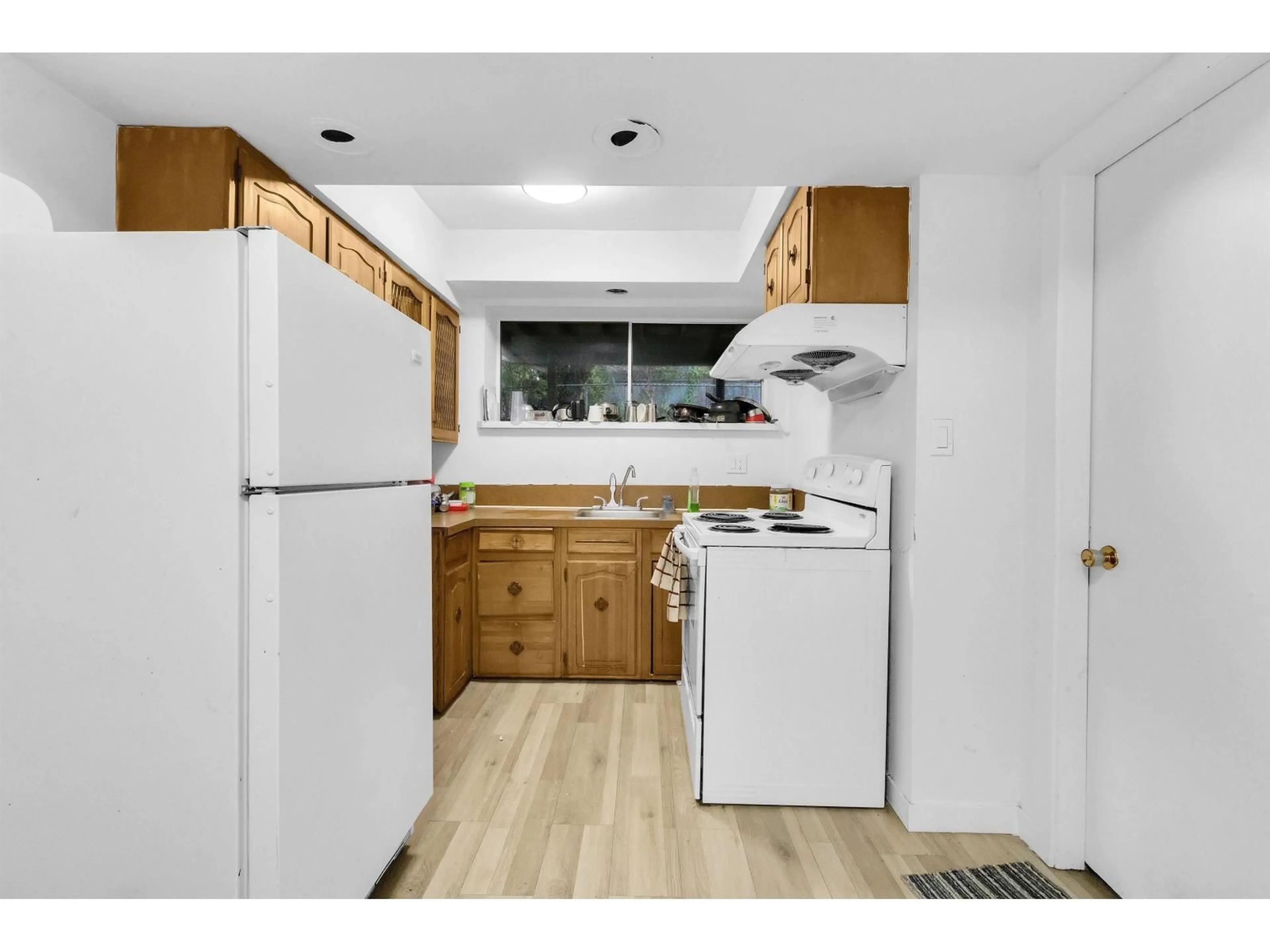 Unknown for 9892 130 STREET, Surrey British Columbia V3T3L4