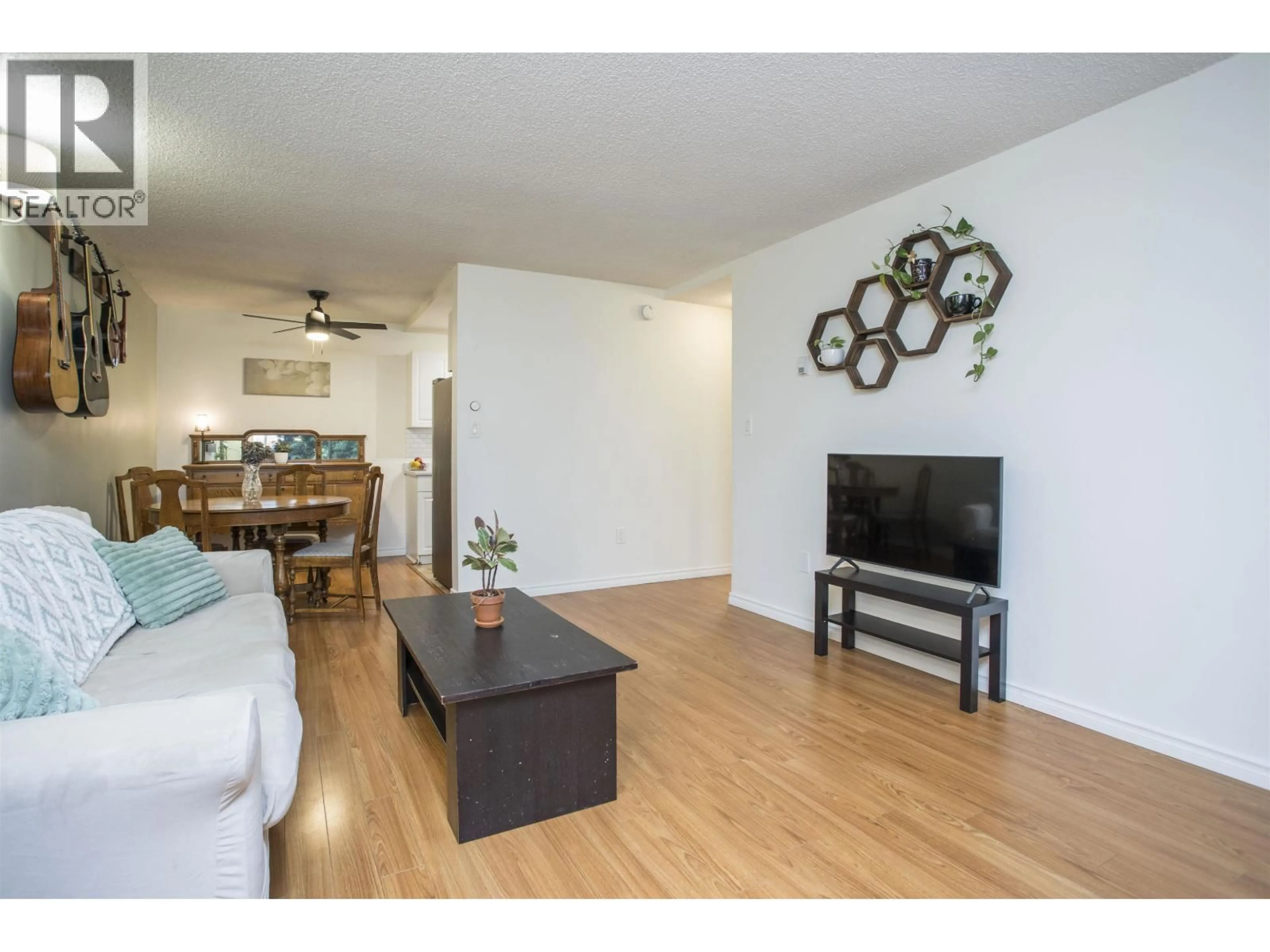 Unknown for 109 - 3911 CARRIGAN COURT, Burnaby British Columbia V3N4J7