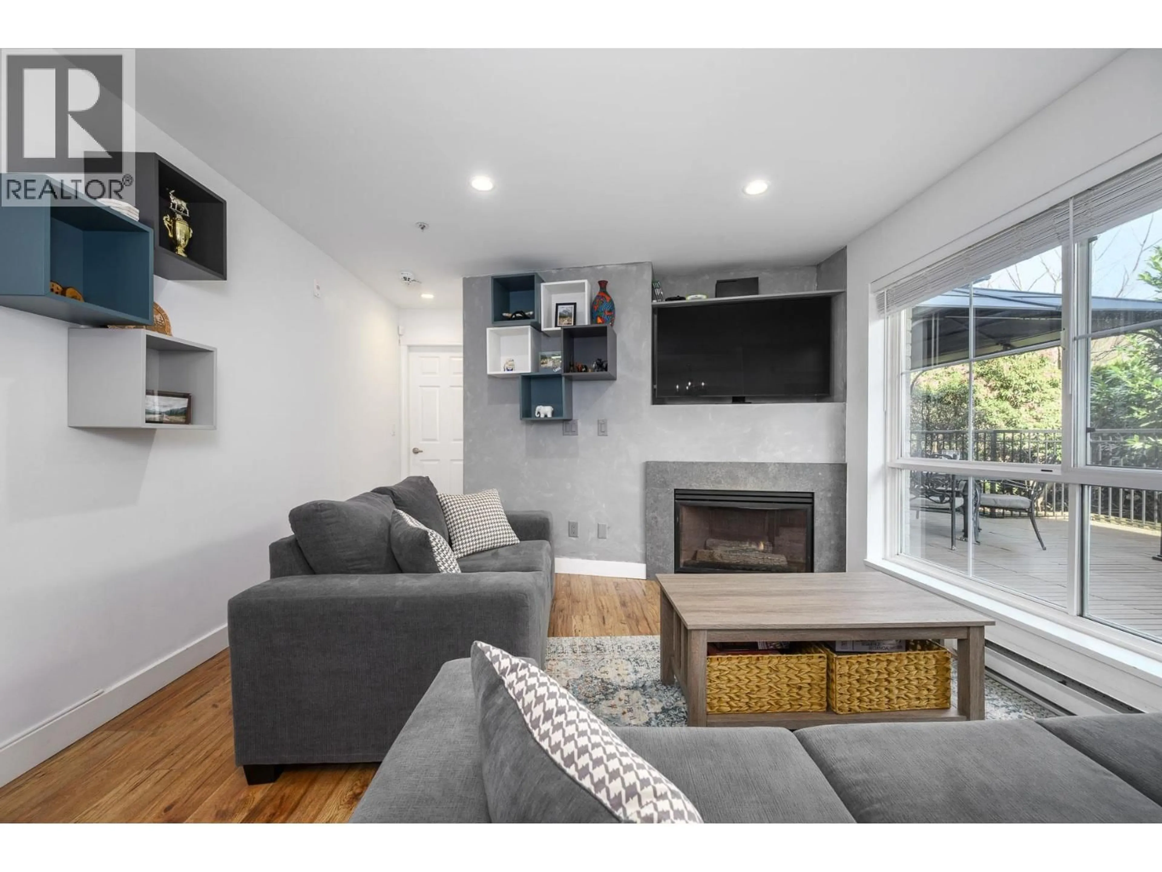 Unknown for 102 - 2388 WELCHER AVENUE, Port Coquitlam British Columbia V3C1X5