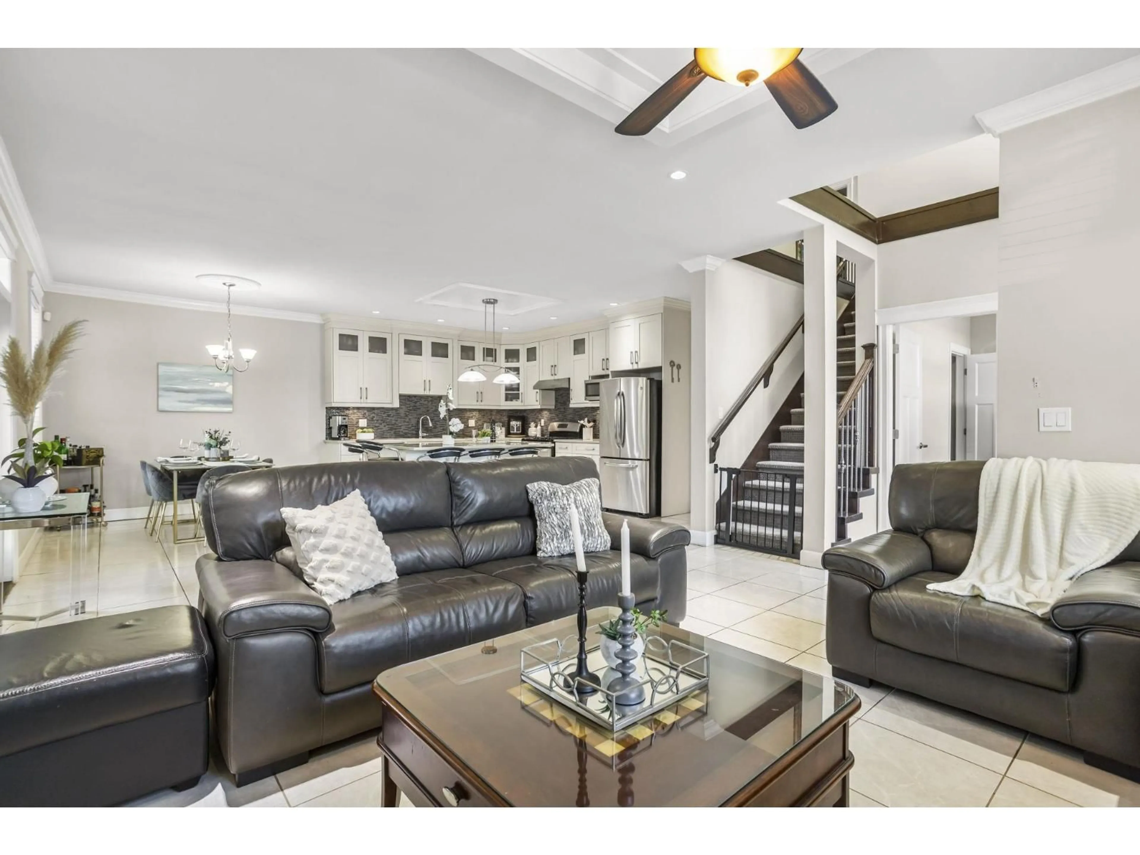 Open concept kitchen, unknown for 11790 80 AVENUE, Delta British Columbia V4C1X9