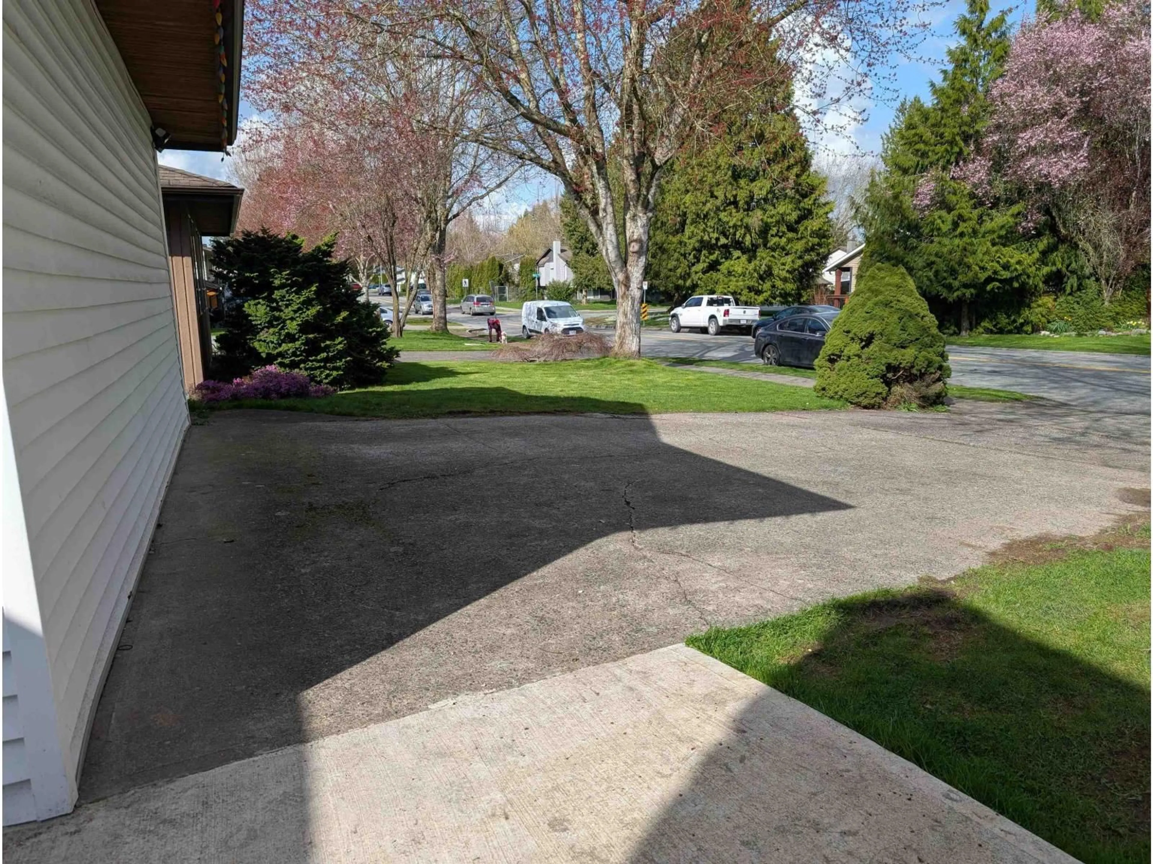 Patio, street for 6099 172 STREET, Surrey British Columbia V3S4Y2