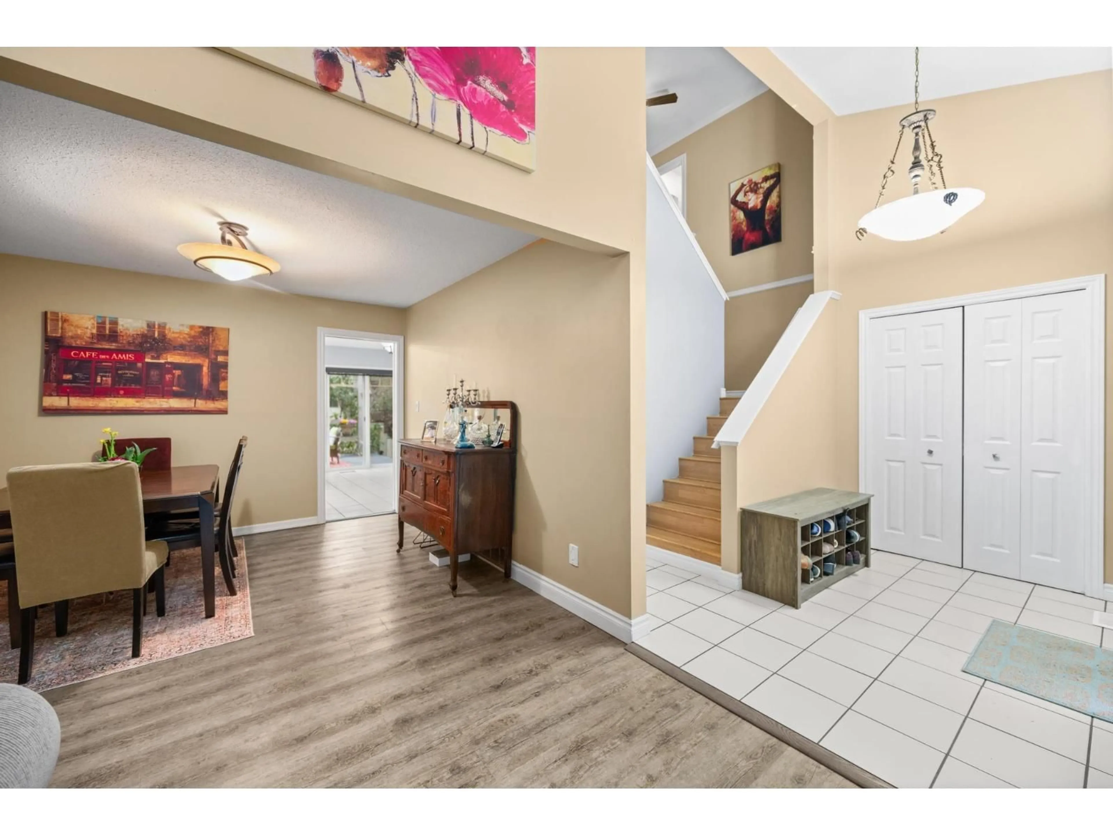 Indoor entryway for 20185 GRADE CRESCENT, Langley British Columbia V3A4J5