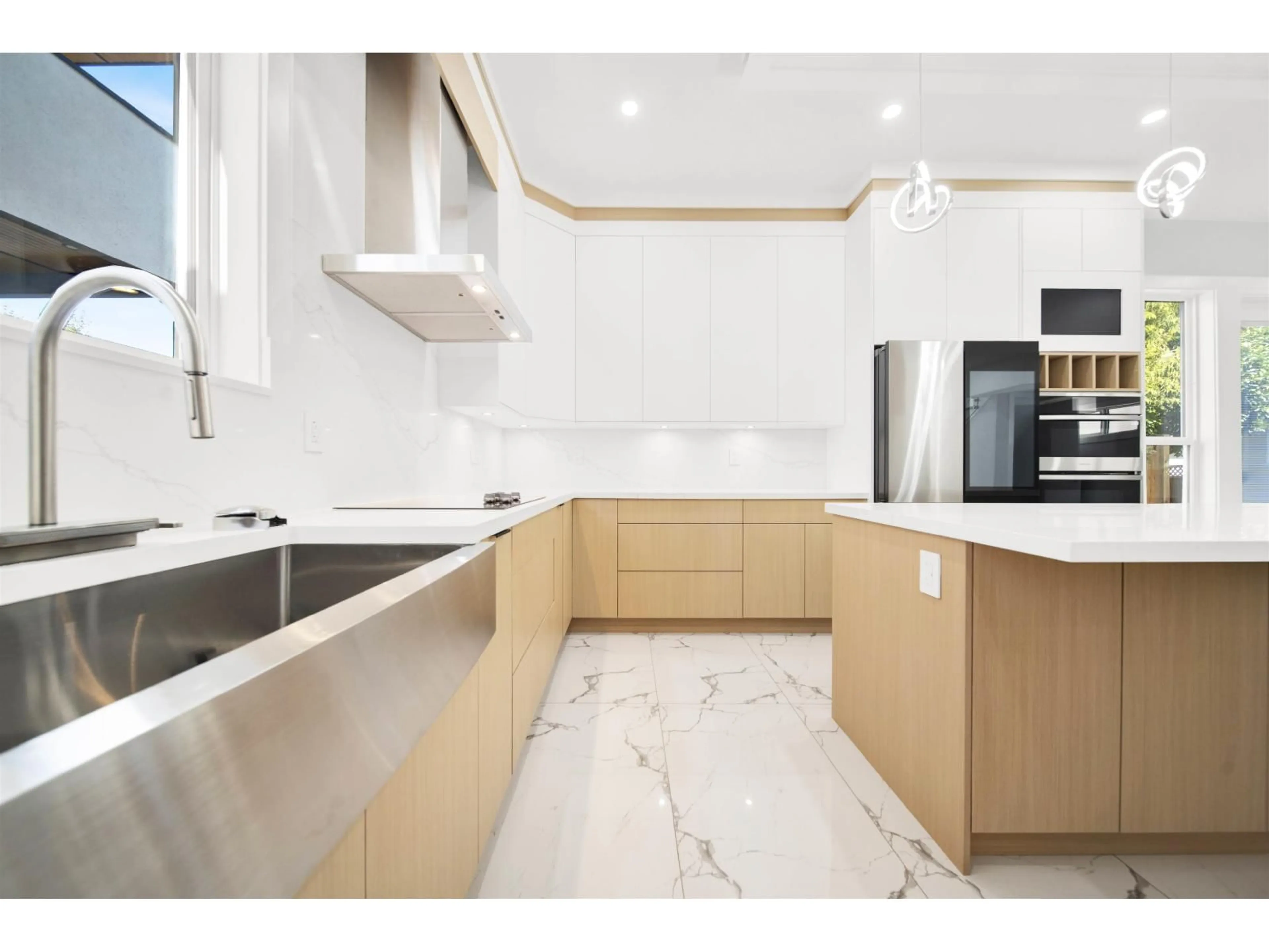 Contemporary kitchen, ceramic/tile floor for 11775 82B AVENUE, Delta British Columbia V4C2E8