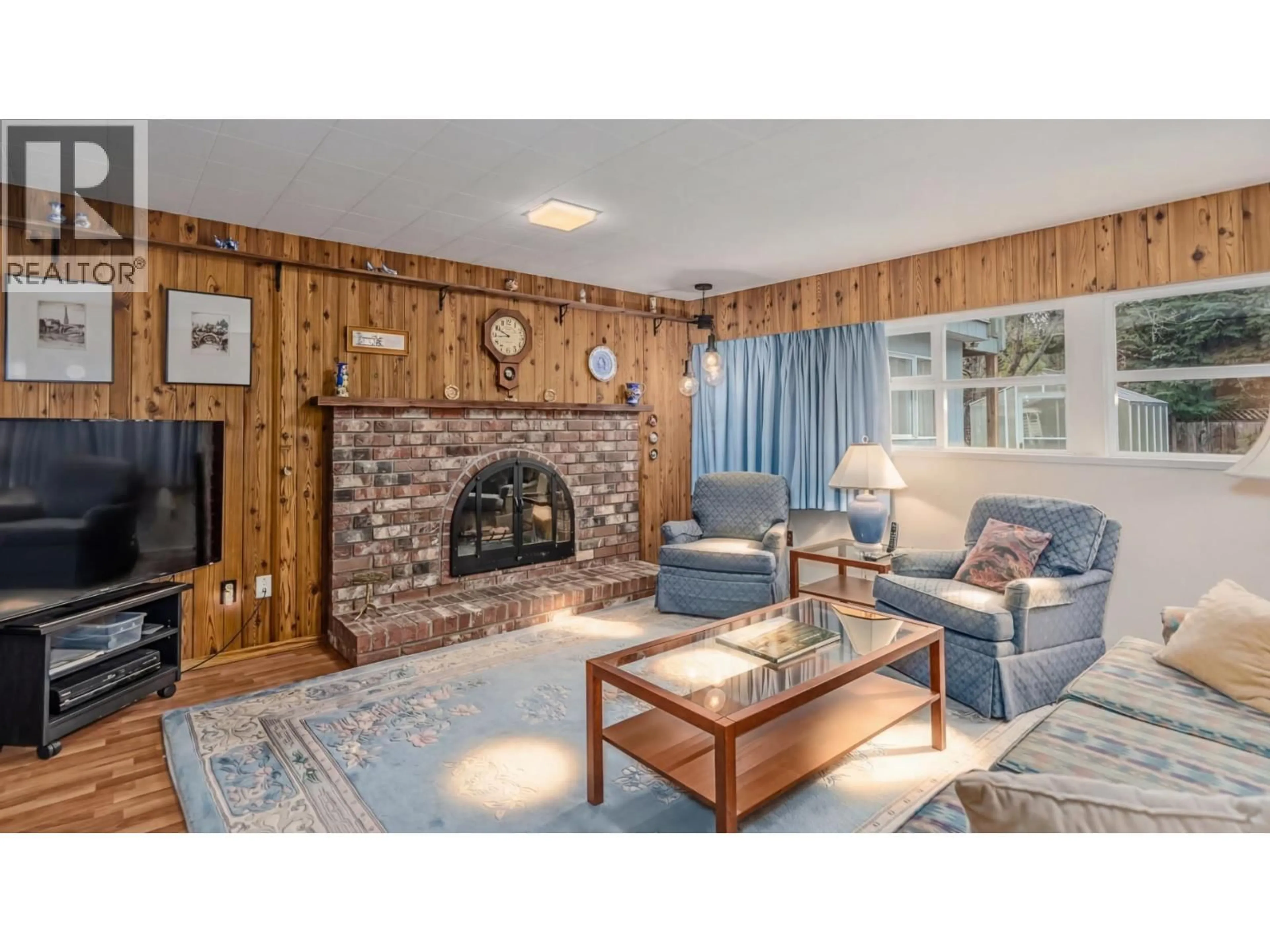 Living room with furniture, unknown for 6220 CHATSWORTH ROAD, Richmond British Columbia V7C3S3