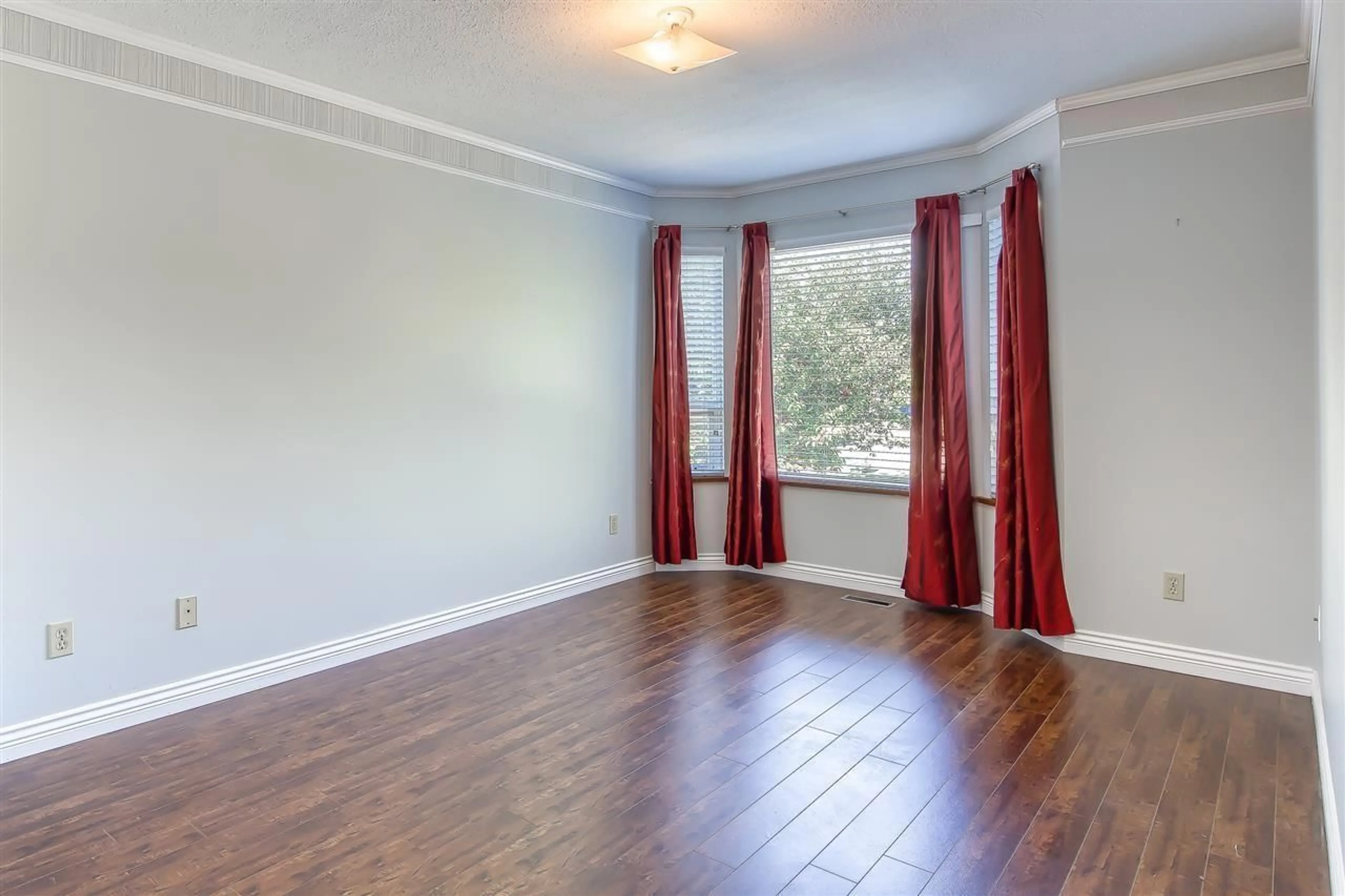 A pic of a room for 13095 65A AVENUE, Surrey British Columbia V3W8P7