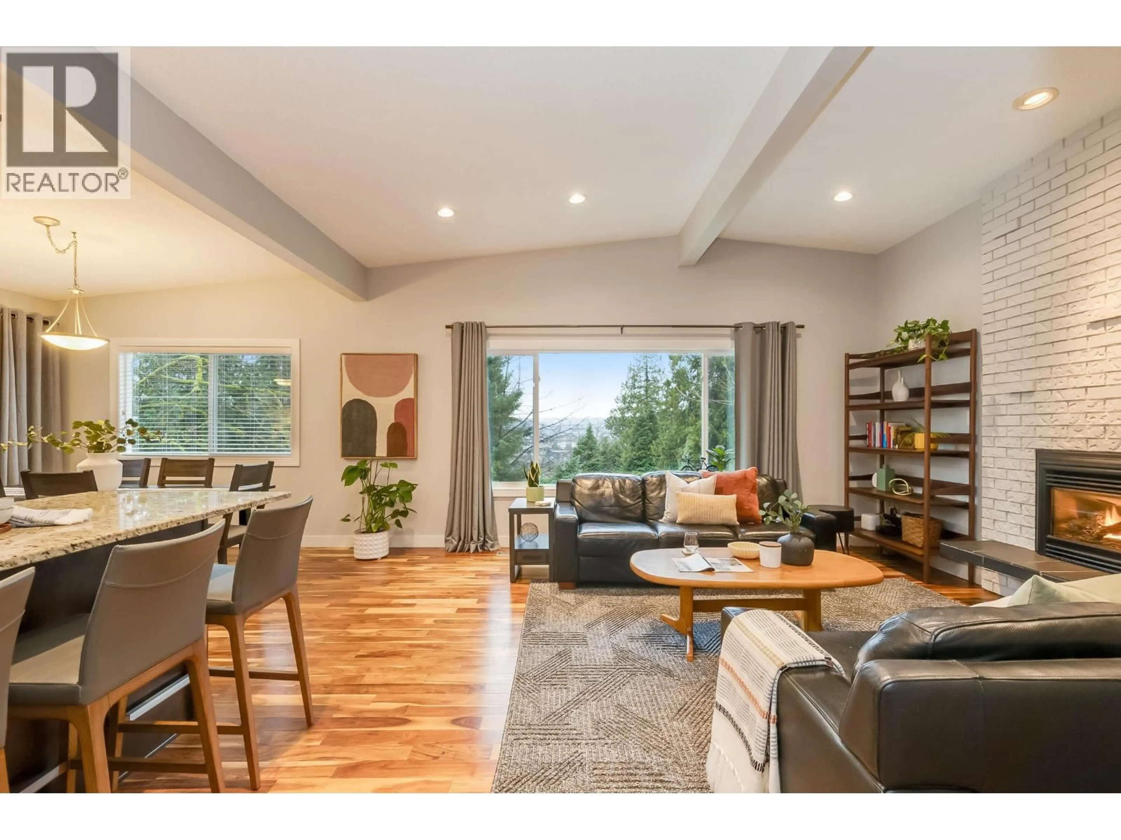 Unknown for 304 DARTMOOR DRIVE, Coquitlam British Columbia V3K5R3