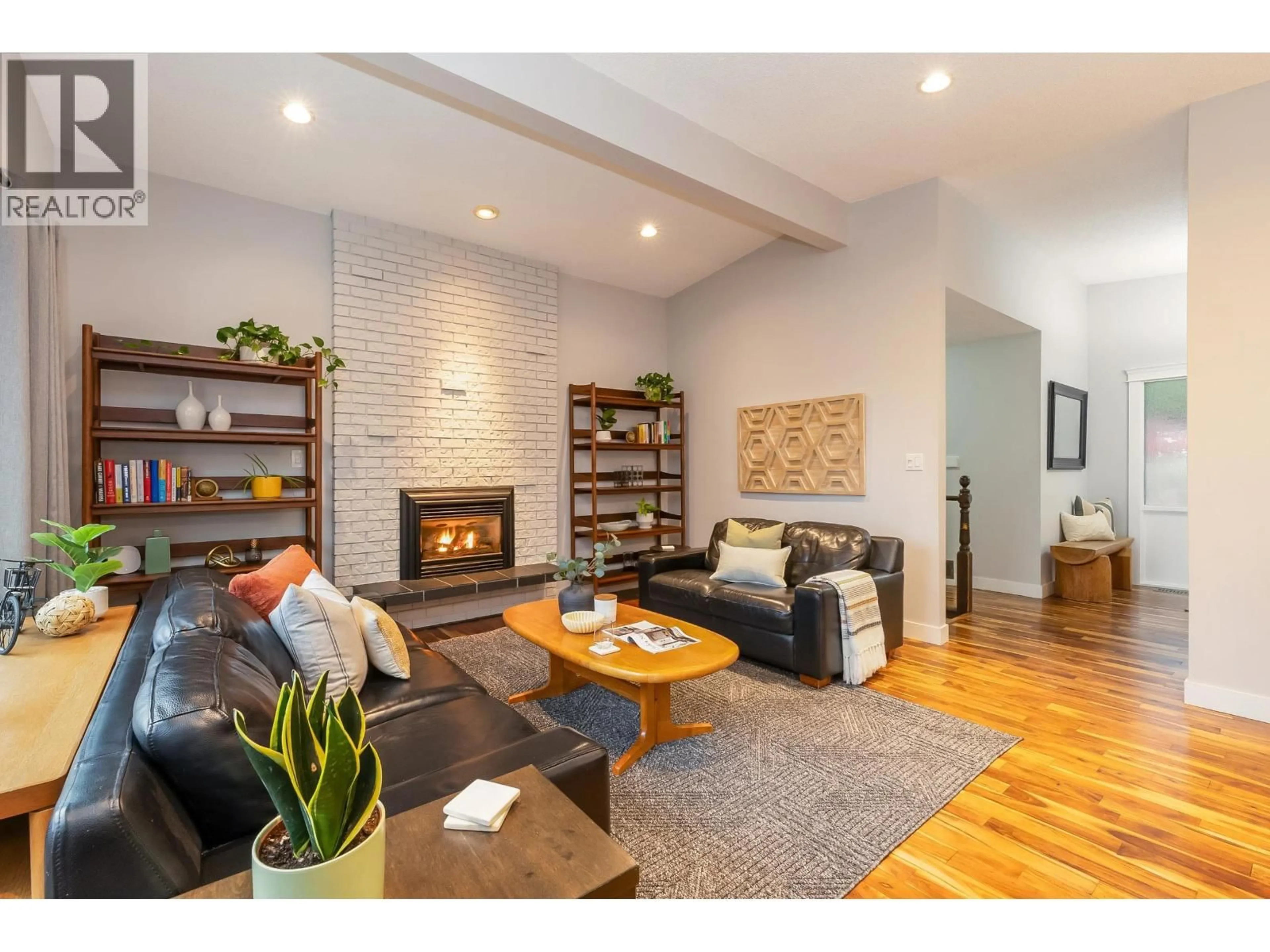 Unknown for 304 DARTMOOR DRIVE, Coquitlam British Columbia V3K5R3