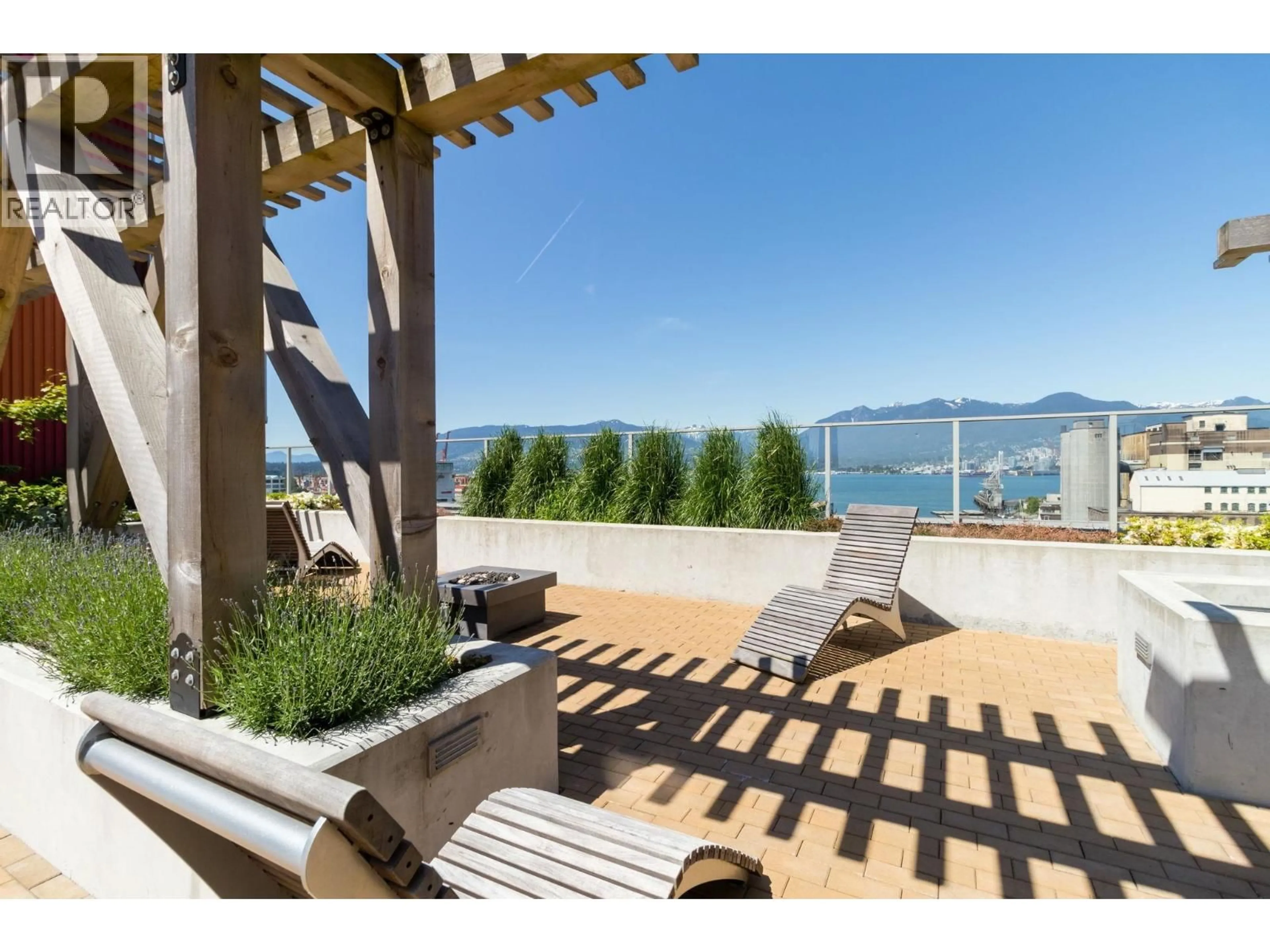 Patio, water/lake/river/ocean view for 501 - 983 HASTINGS STREET, Vancouver British Columbia V6A0G9