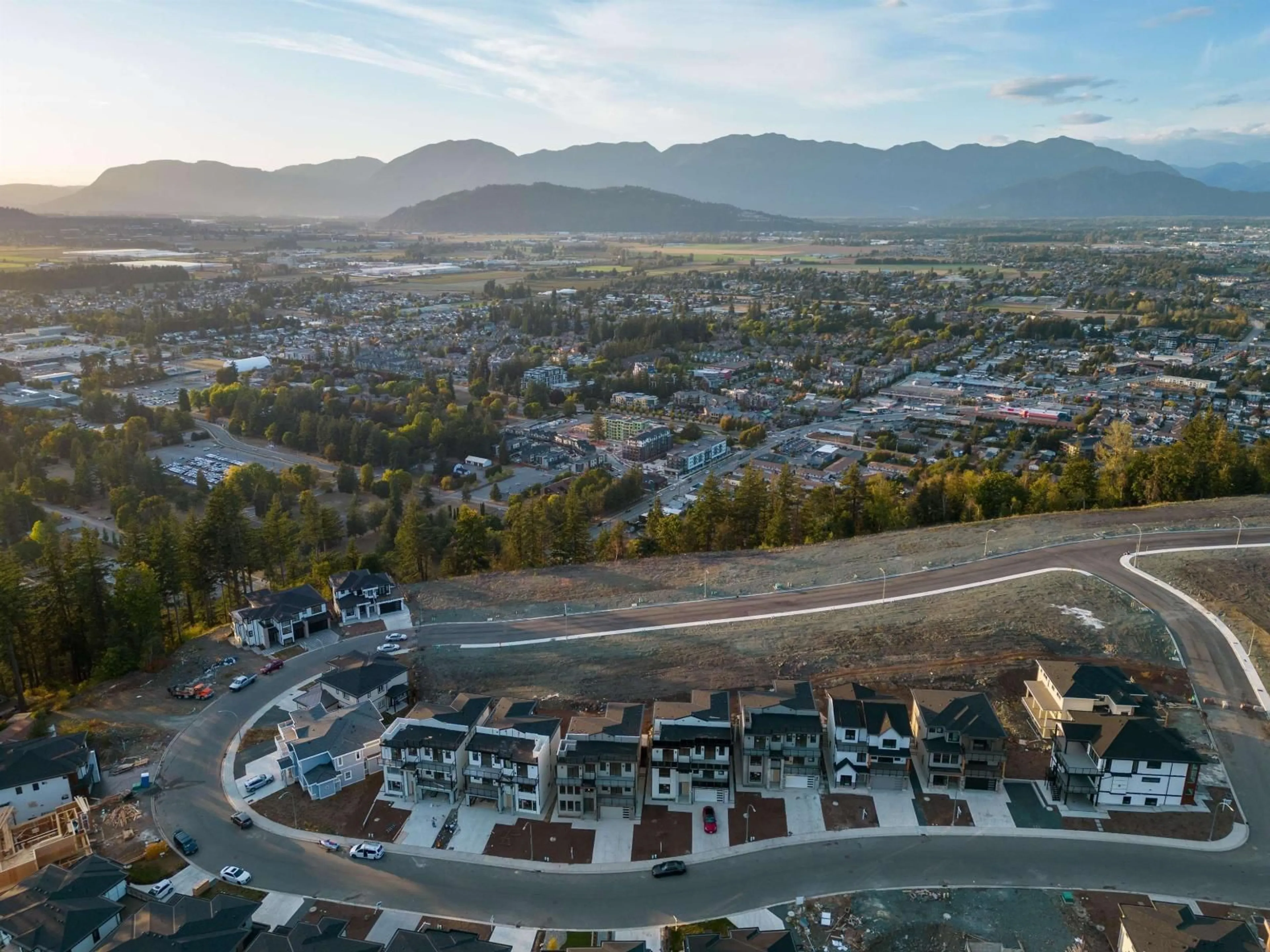 A pic from outside/outdoor area/front of a property/back of a property/a pic from drone, mountain view for 46113 CRESTVIEW DRIVE, Chilliwack British Columbia V2R6G4