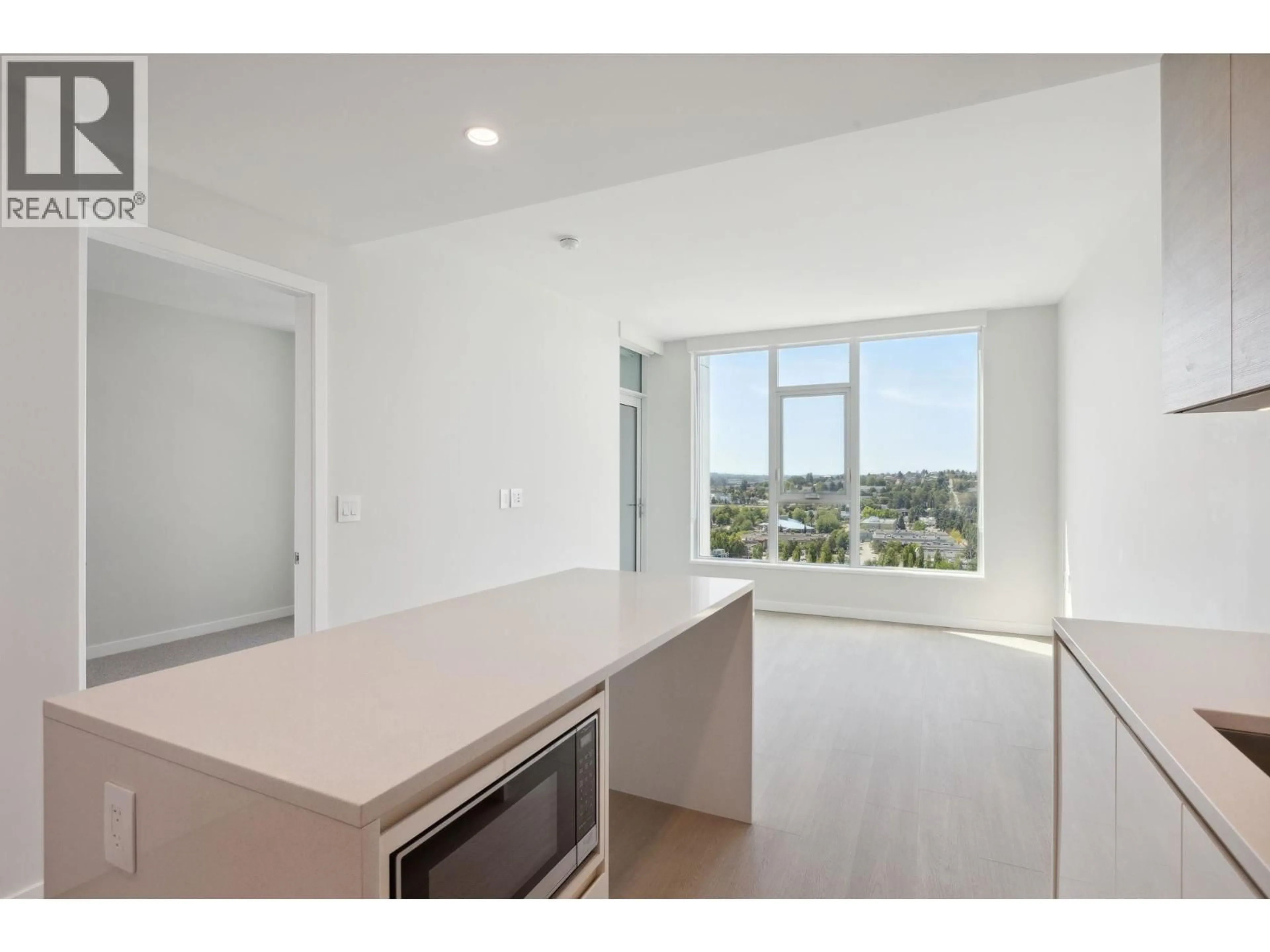 Unknown for 2504 - 2186 GILMORE AVENUE, Burnaby British Columbia V5C0N7