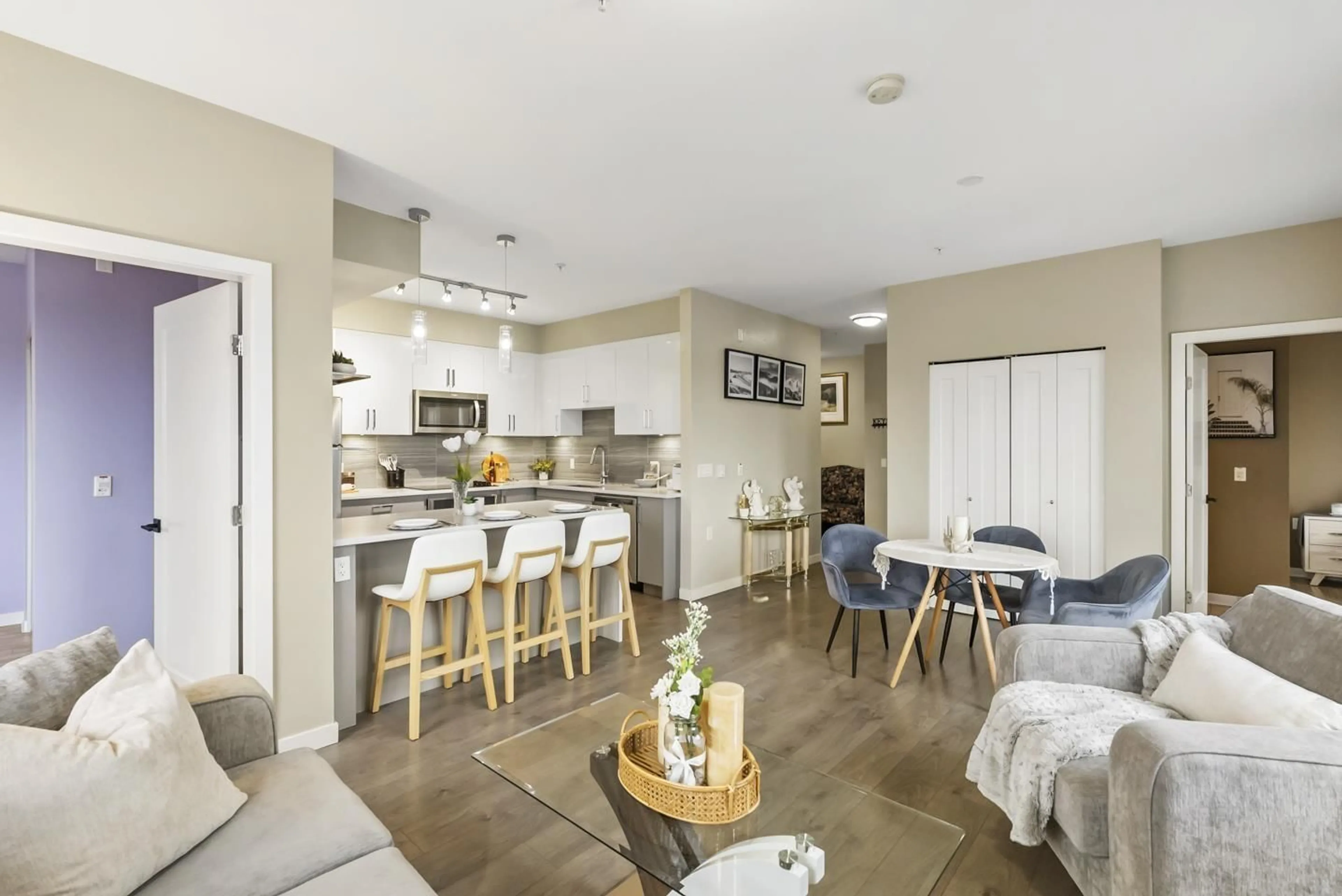 Unknown for F401 - 20211 66 AVENUE, Langley British Columbia V2Y0L4