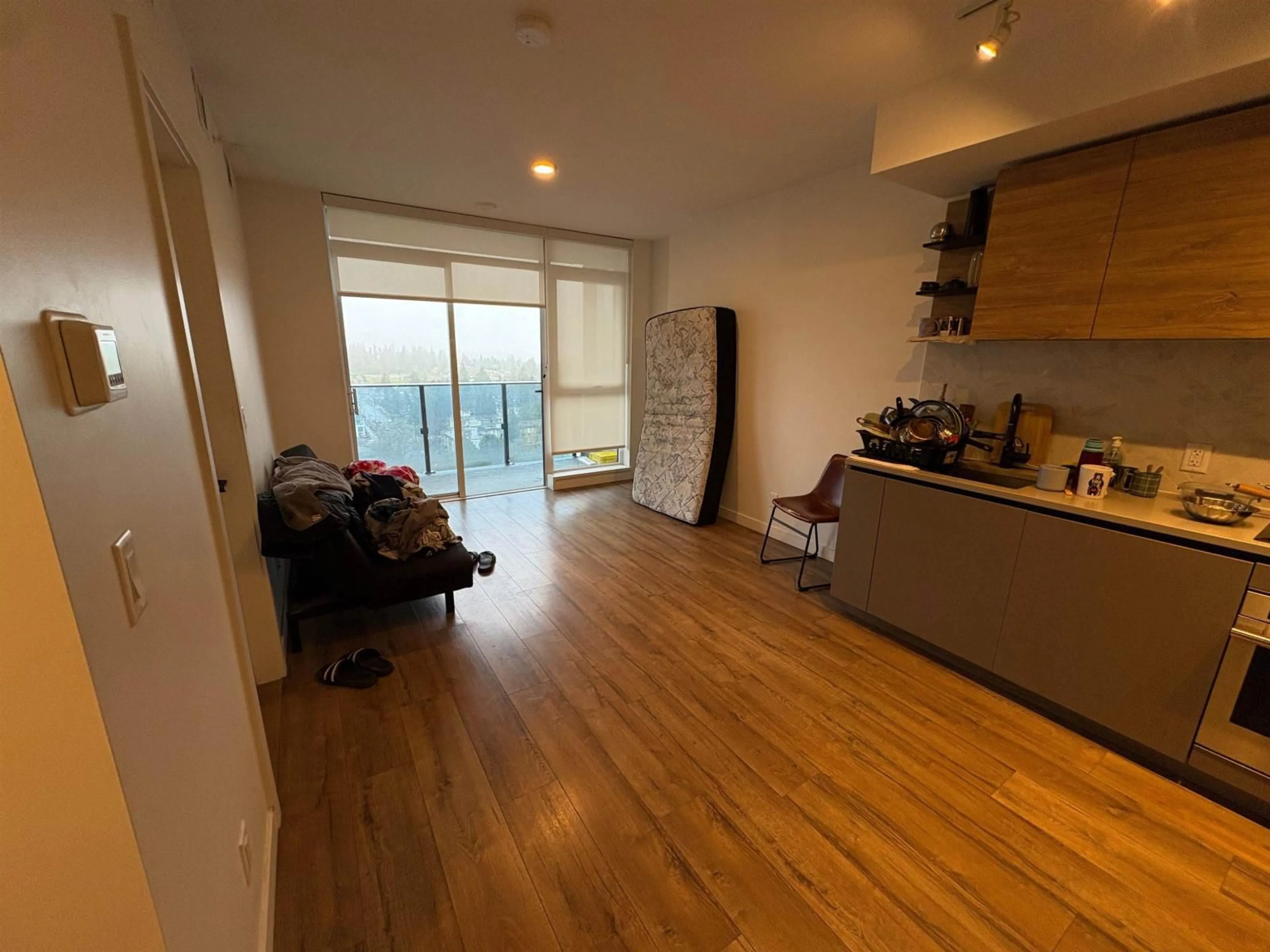 A pic of a room for 1901 - 13428 105 AVENUE, Surrey British Columbia V3T0S6