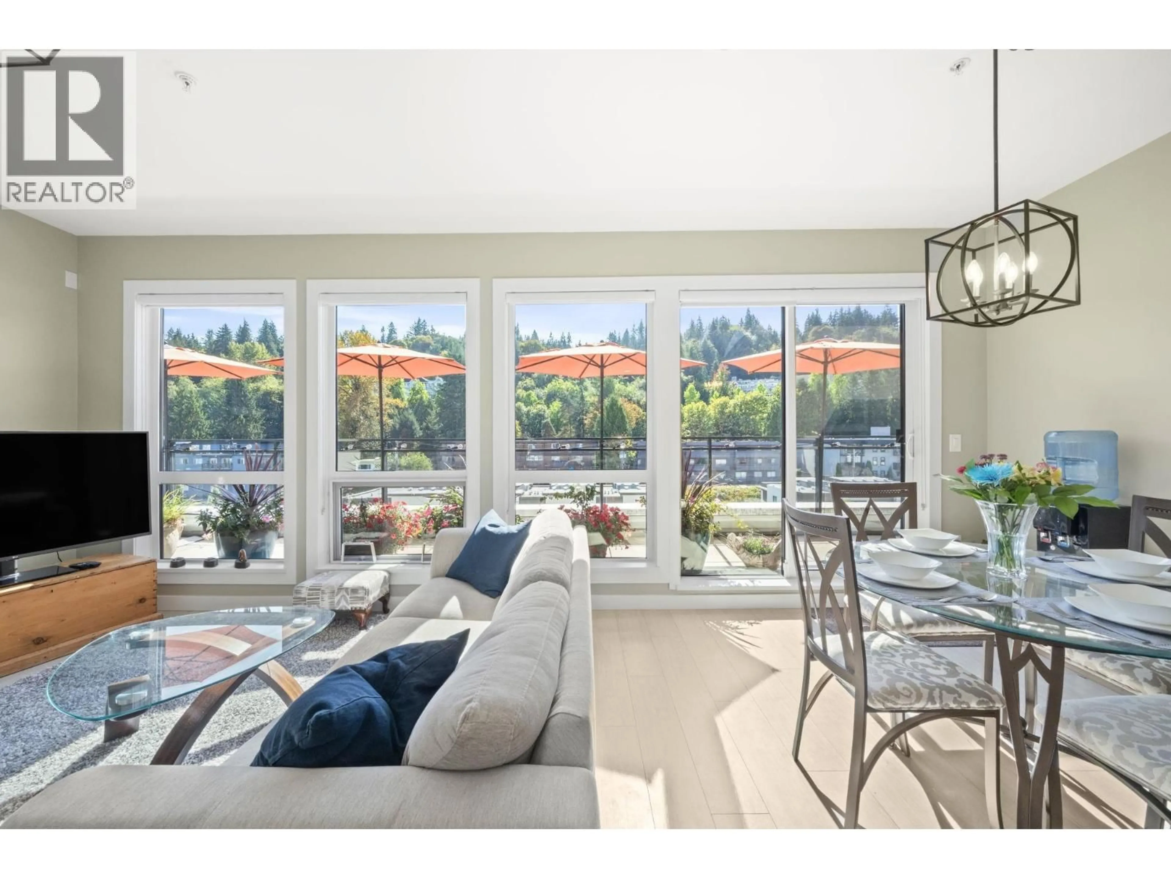 Living room with furniture, unknown for 605 - 3038 ST GEORGE STREET, Port Moody British Columbia V3H0L3