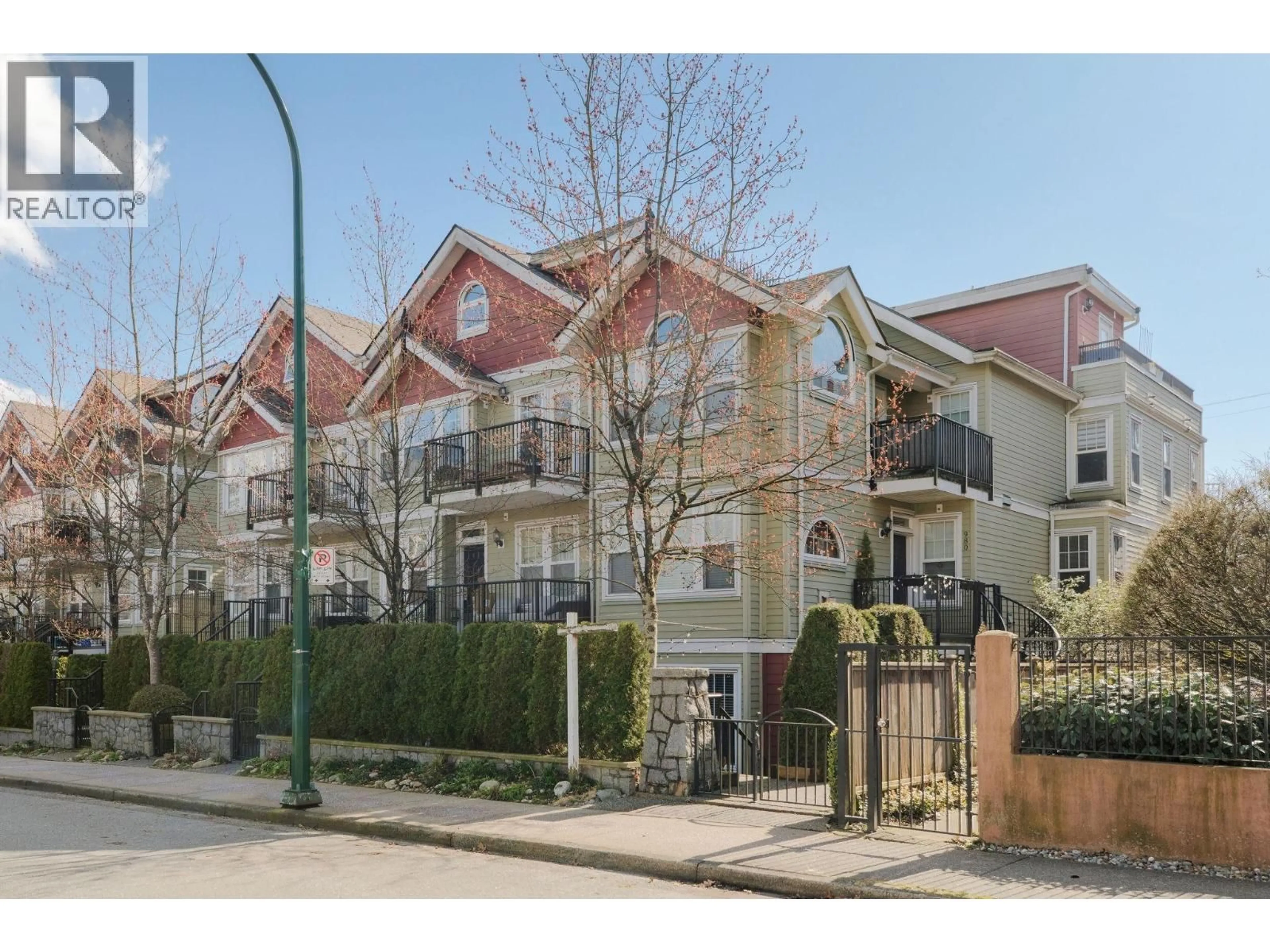 Unknown for 978 16TH AVENUE, Vancouver British Columbia V5Z1T2