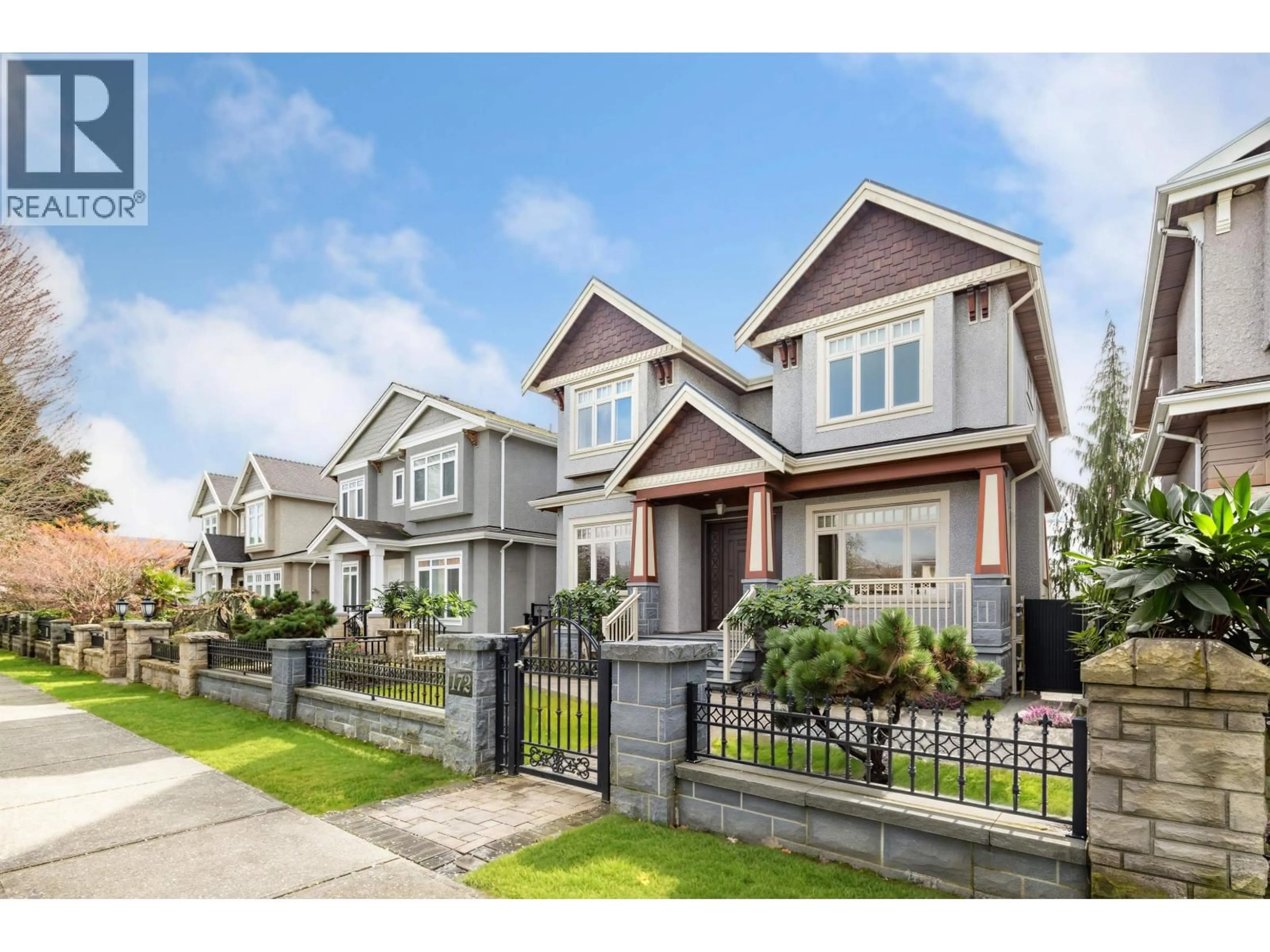 Home with vinyl exterior material, street for 172 46TH AVENUE, Vancouver British Columbia V5Y2W9