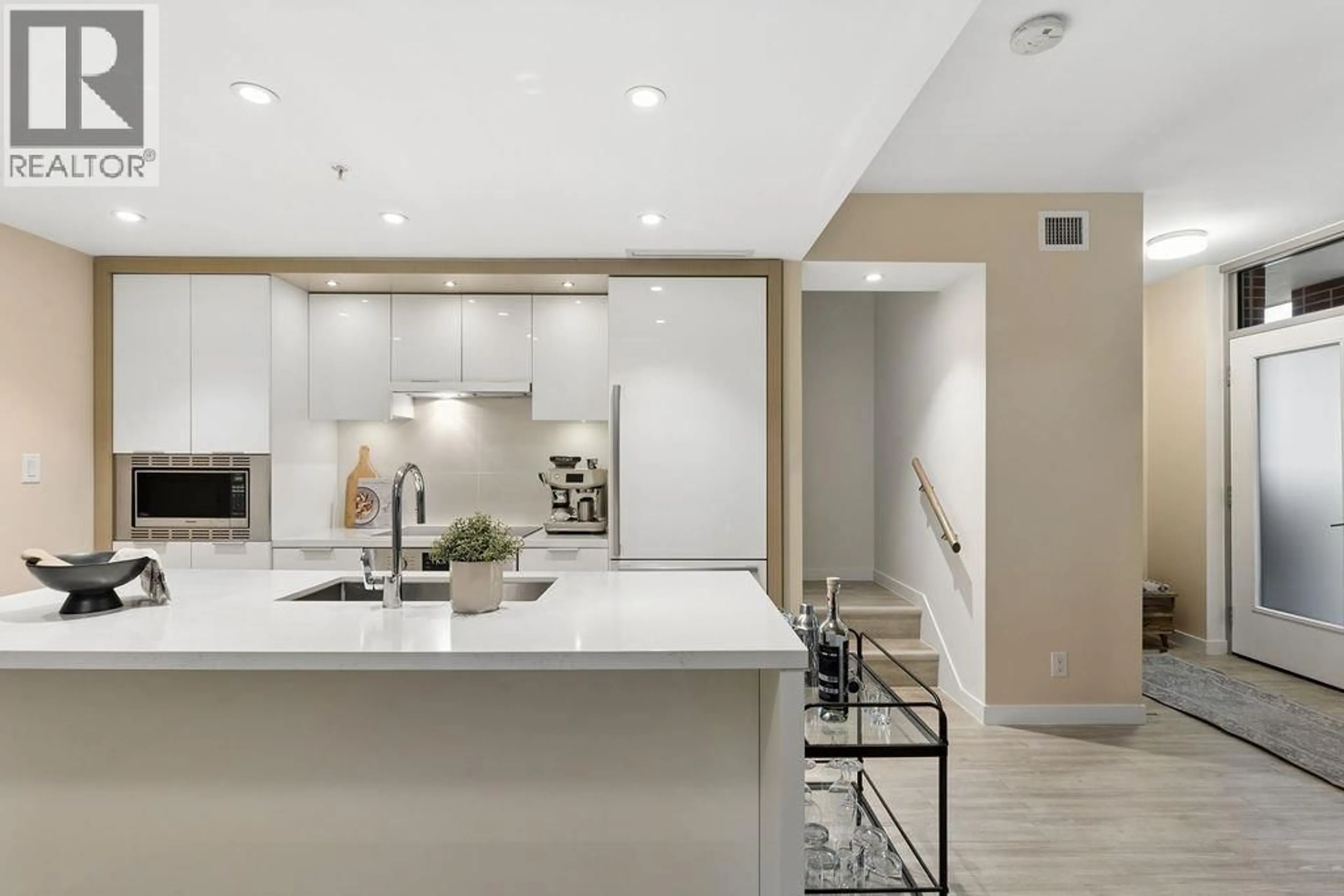 Unknown for 82 SWITCHMEN STREET, Vancouver British Columbia V6A0H2