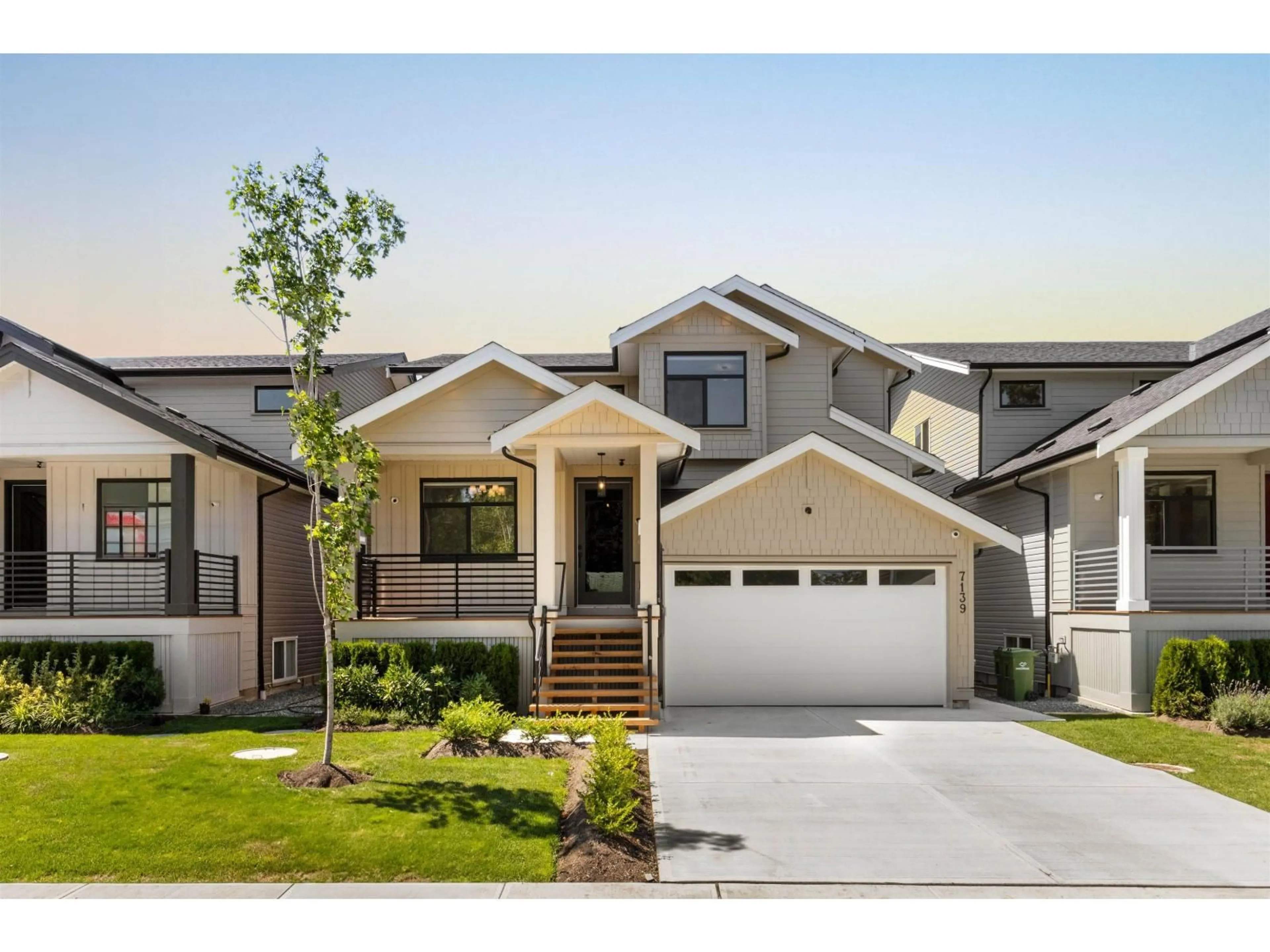 Home with vinyl exterior material, street for 7139 ELWOOD DRIVE, Chilliwack British Columbia V2R1G8