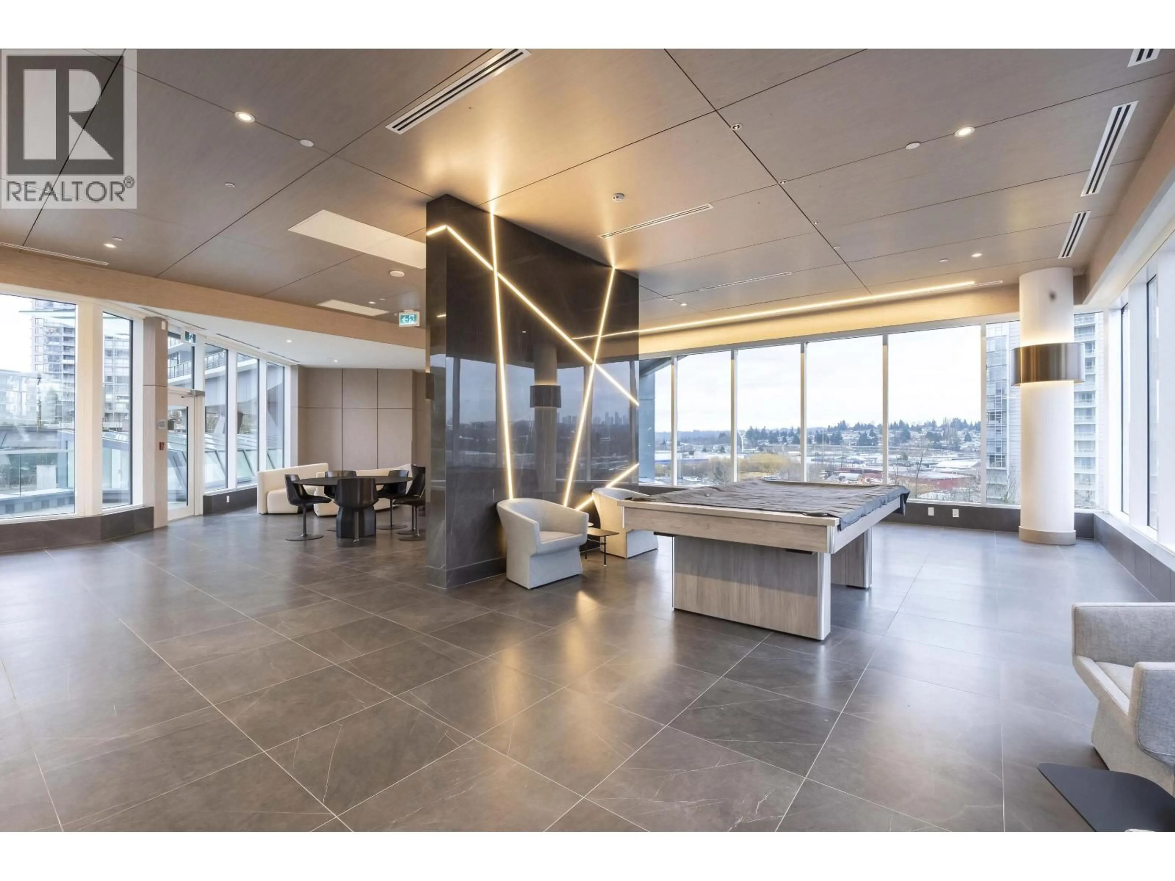 Indoor foyer for 309 - 4880 LOUGHEED HIGHWAY, Burnaby British Columbia V5C0N1