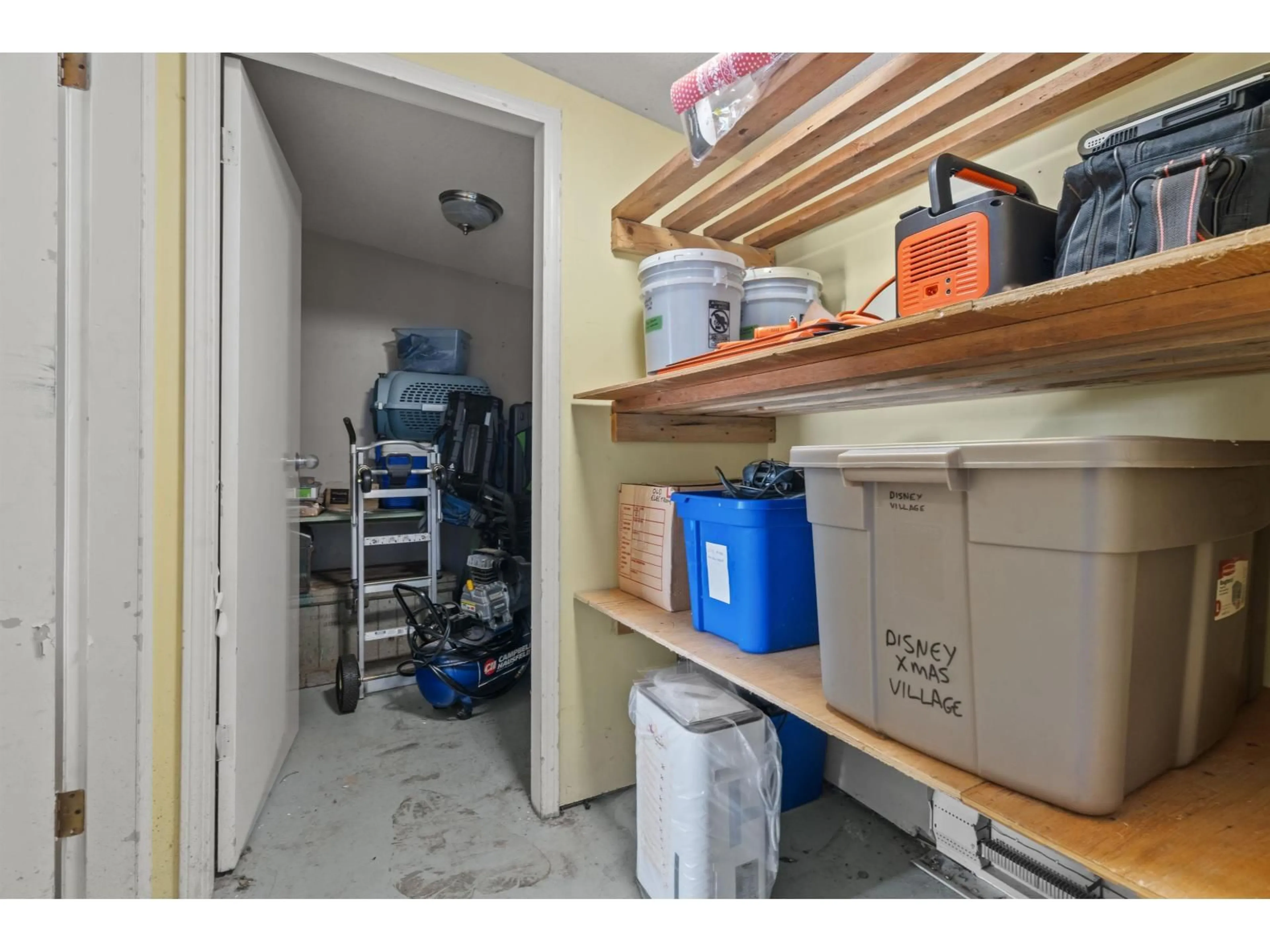 Storage room or clothes room or walk-in closet for 6979 FRASER DRIVE, Agassiz British Columbia V0M1A3