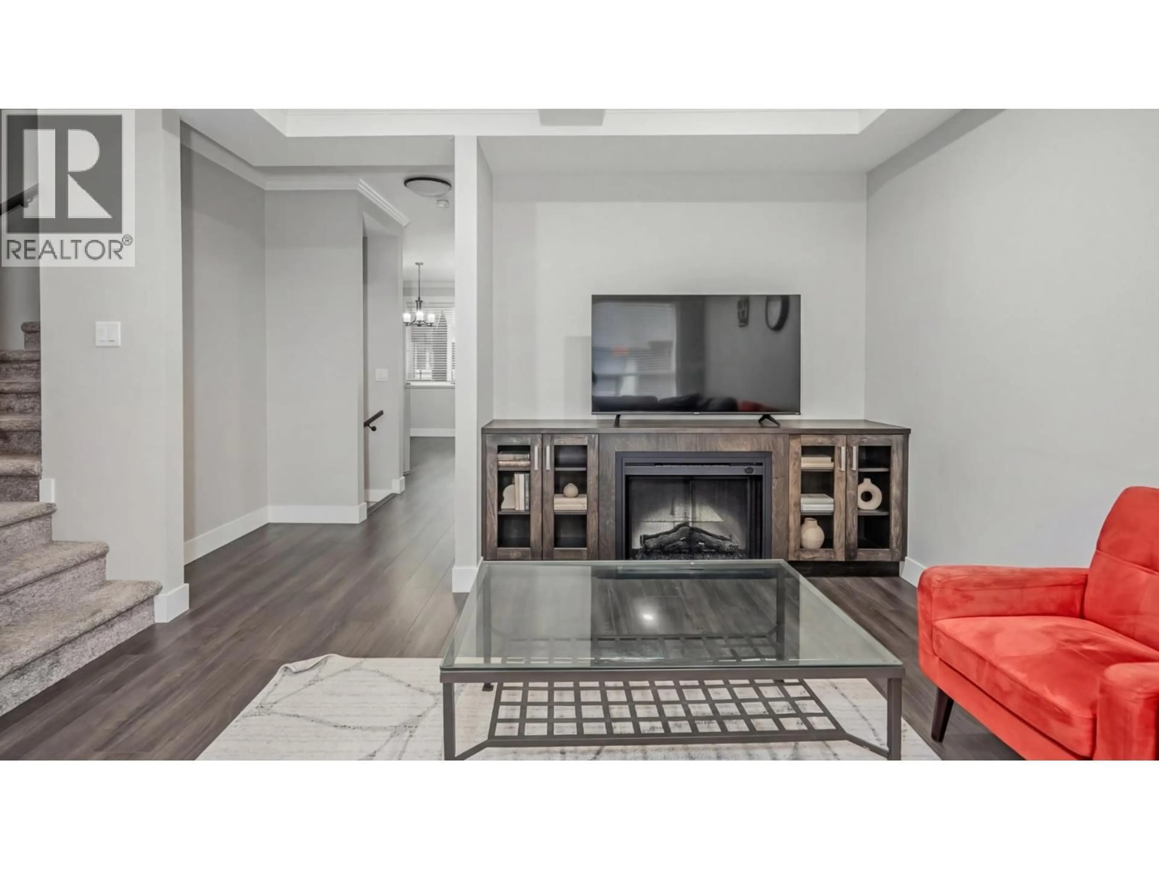 Living room with furniture, unknown for 2 - 10480 248 STREET, Maple Ridge British Columbia V2W0J4