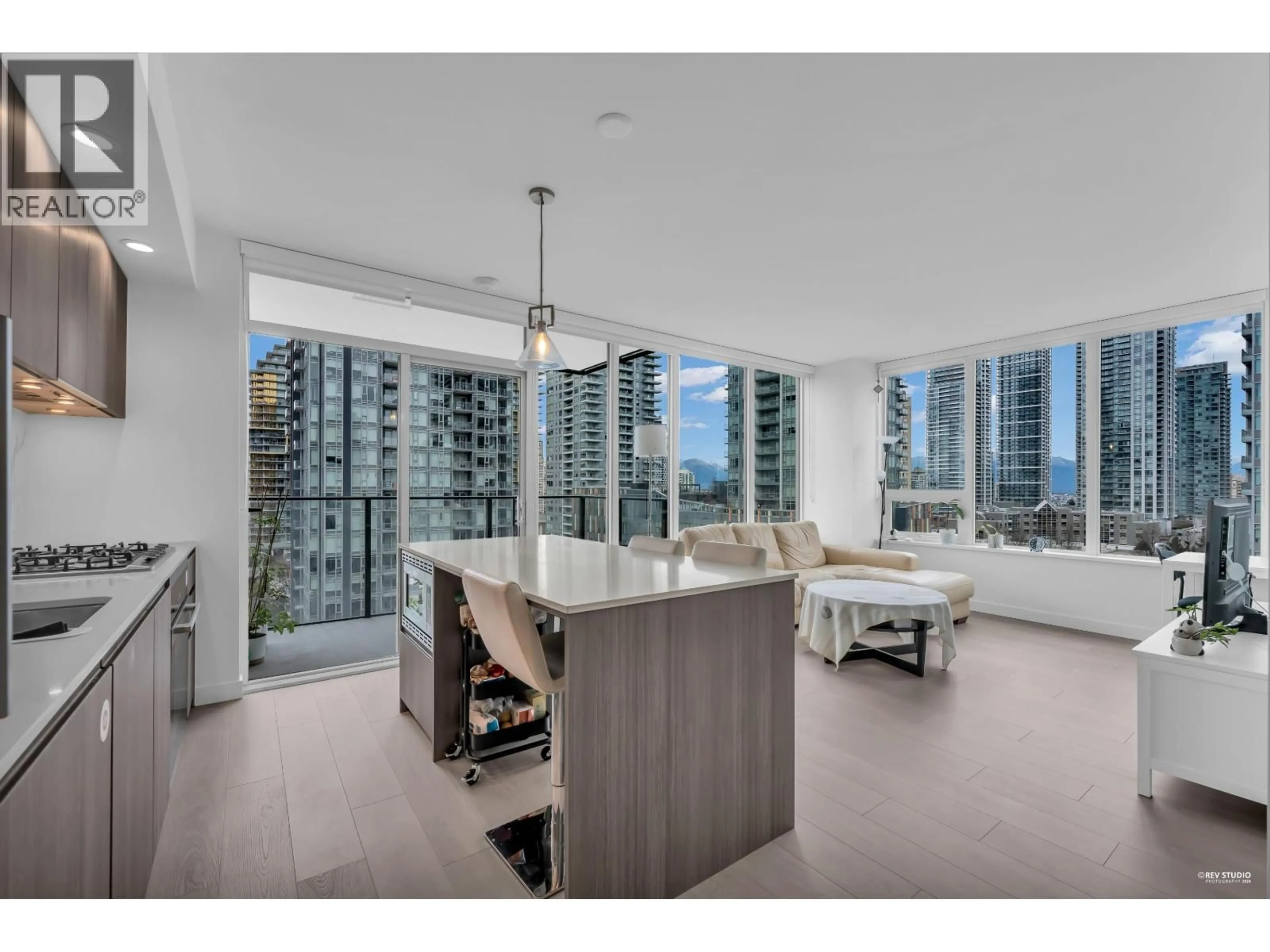 Unknown for 909 - 6537 TELFORD AVENUE, Burnaby British Columbia V5H0K9