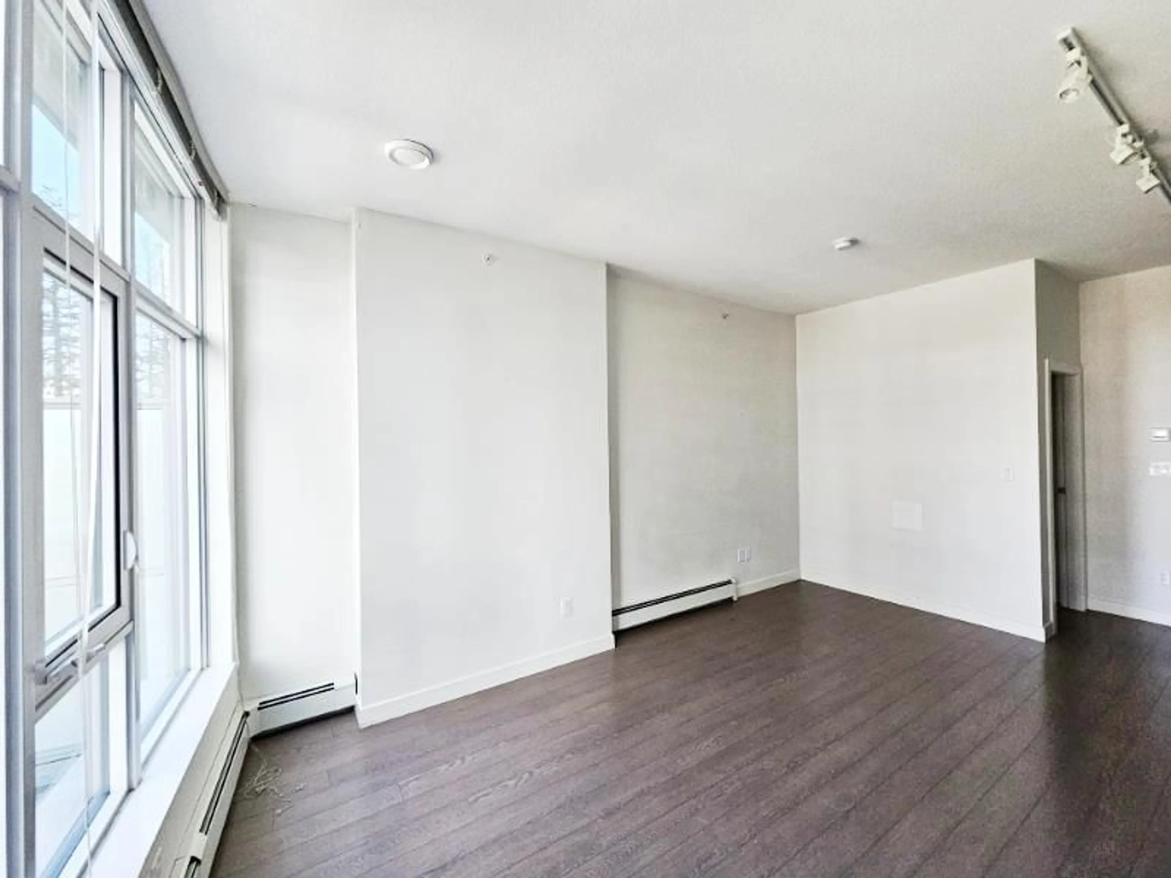 A pic of a room for 317 - 13308 CENTRAL AVENUE, Surrey British Columbia V3T0M4