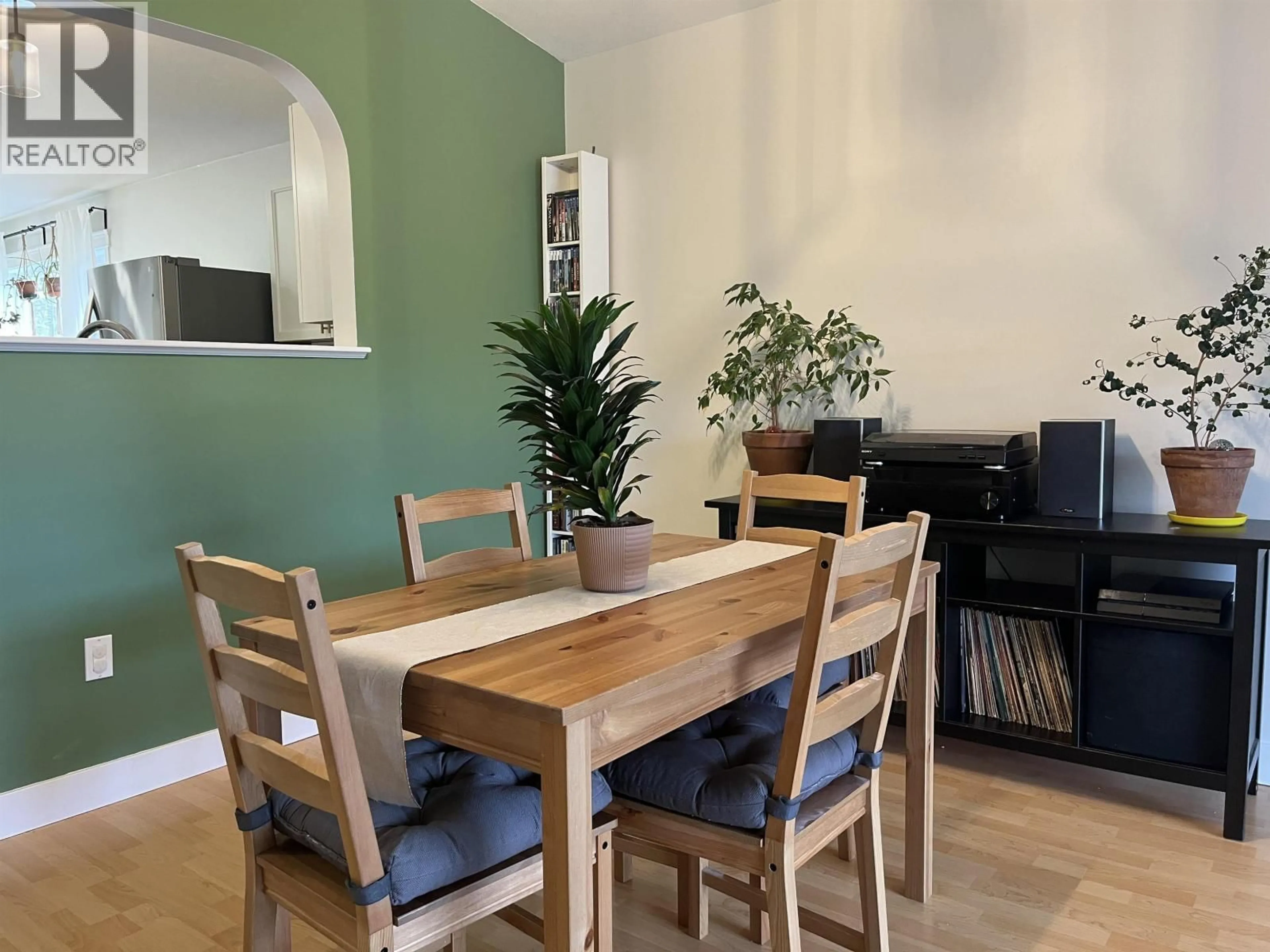 Dining room, wood/laminate floor for 5726 EMILY WAY, Sechelt British Columbia V7Z0N5