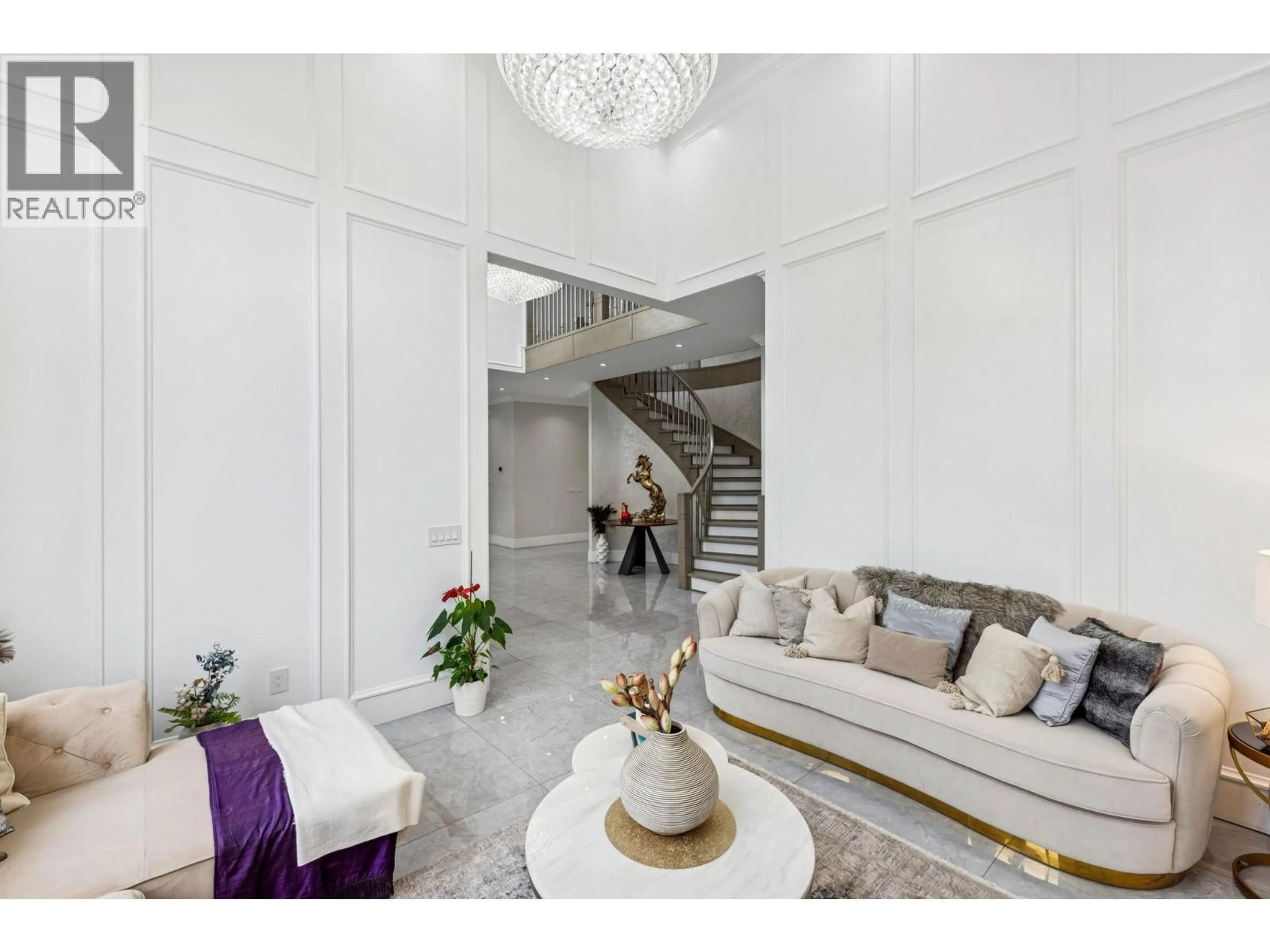 Indoor foyer for 8580 CAMDEN CRESCENT, Richmond British Columbia V7C3G4