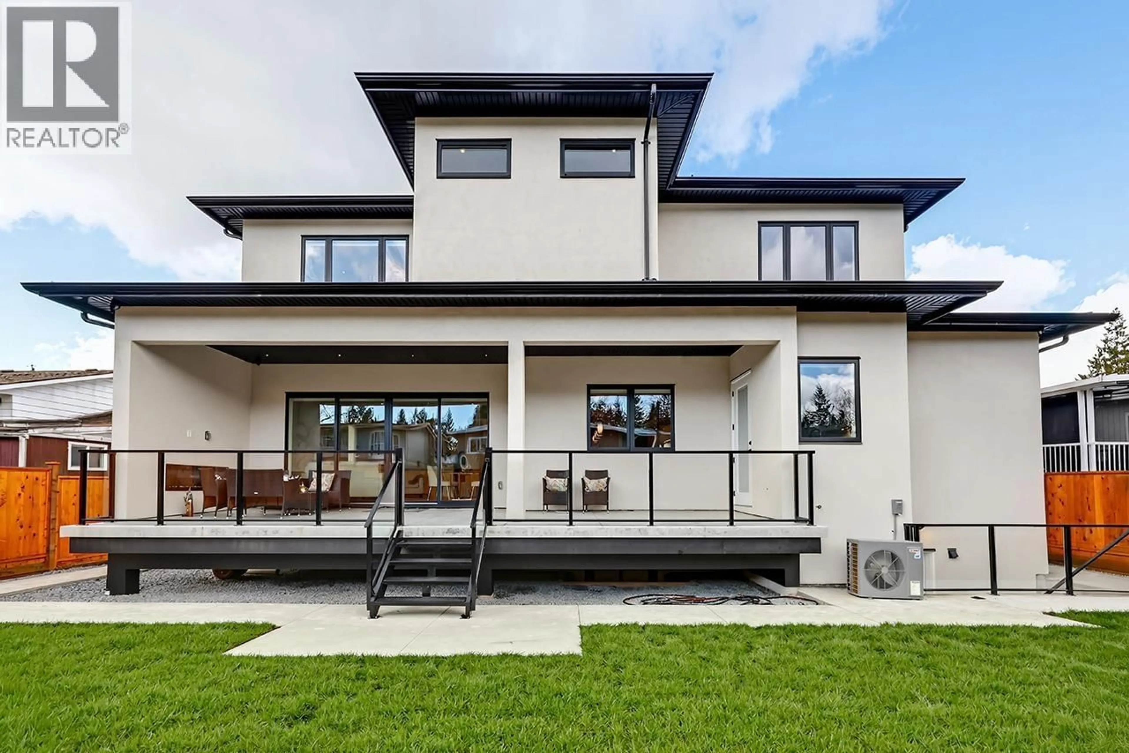 Home with vinyl exterior material, unknown for 821 PROSPECT STREET, Coquitlam British Columbia V3J6E8