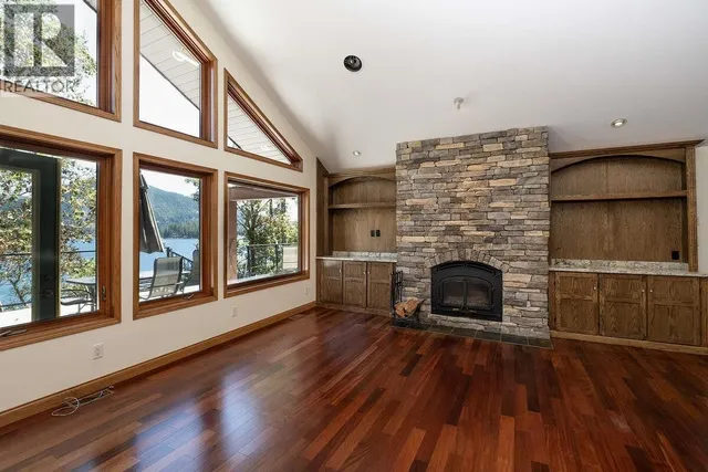 22 - 4622 SINCLAIR BAY ROAD, Garden Bay 2