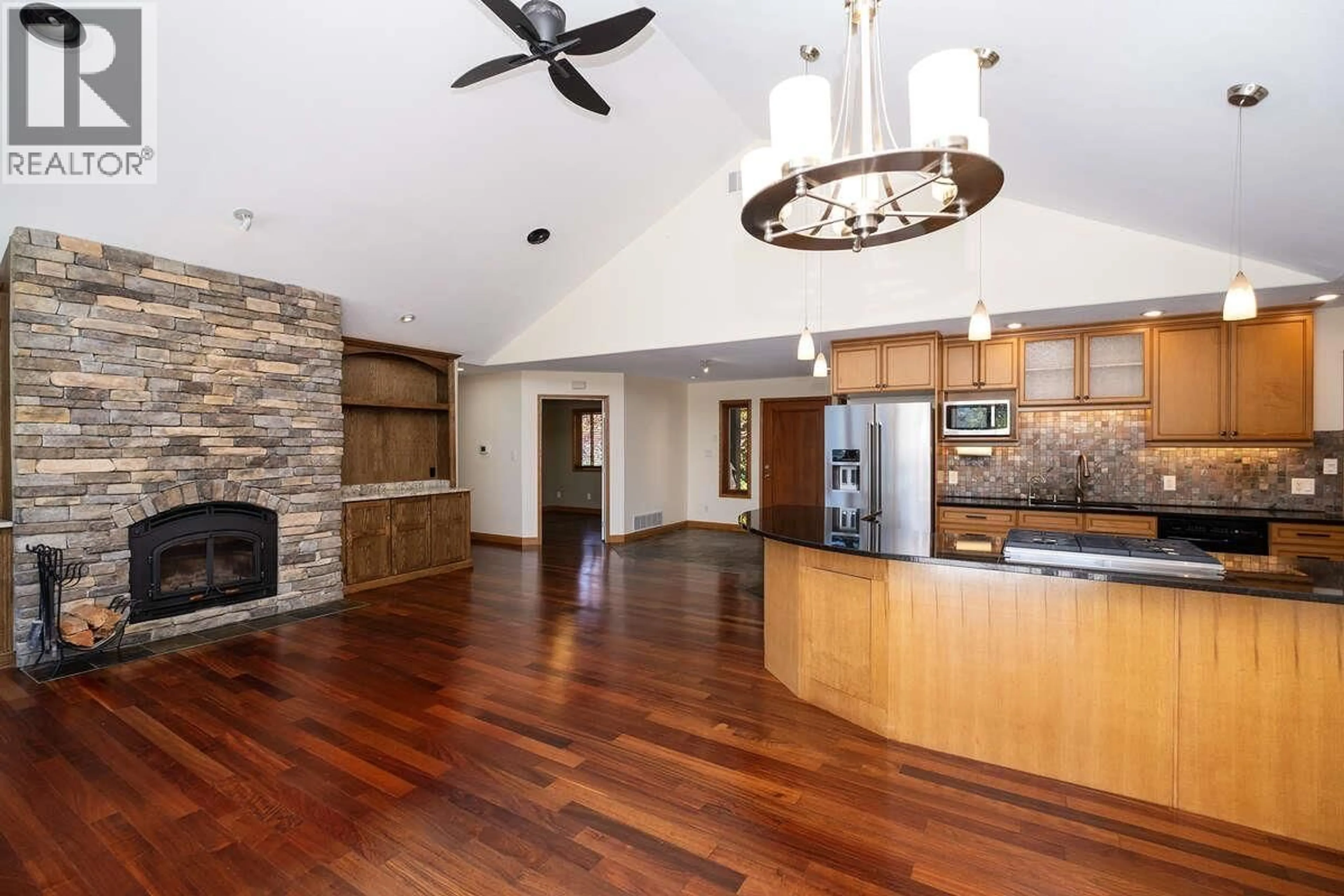 Open concept kitchen, wood/laminate floor for 22 - 4622 SINCLAIR BAY ROAD, Garden Bay British Columbia V0N1S1