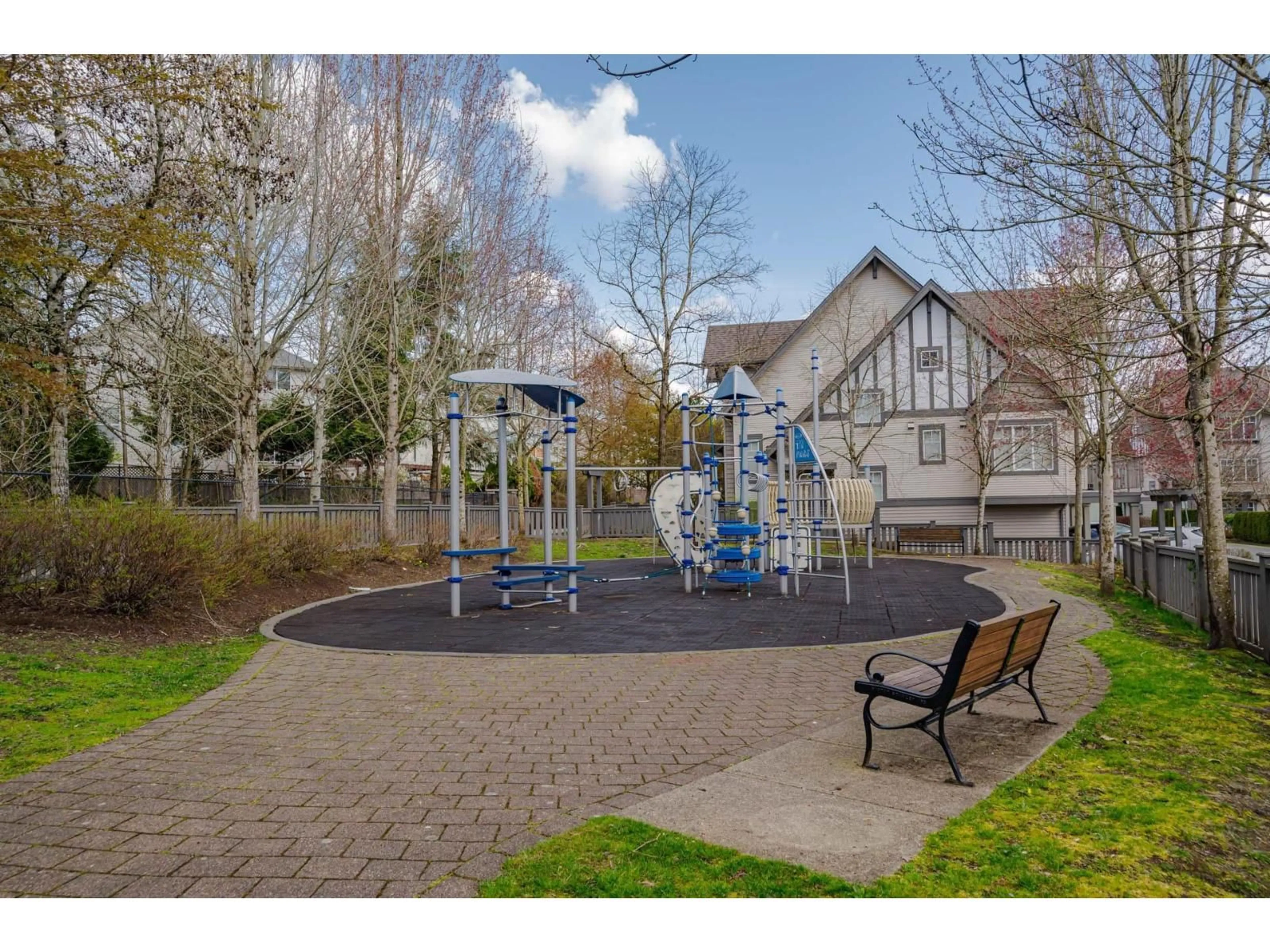 Patio, street for 1 - 20038 70 AVENUE, Langley British Columbia V2Y0B4